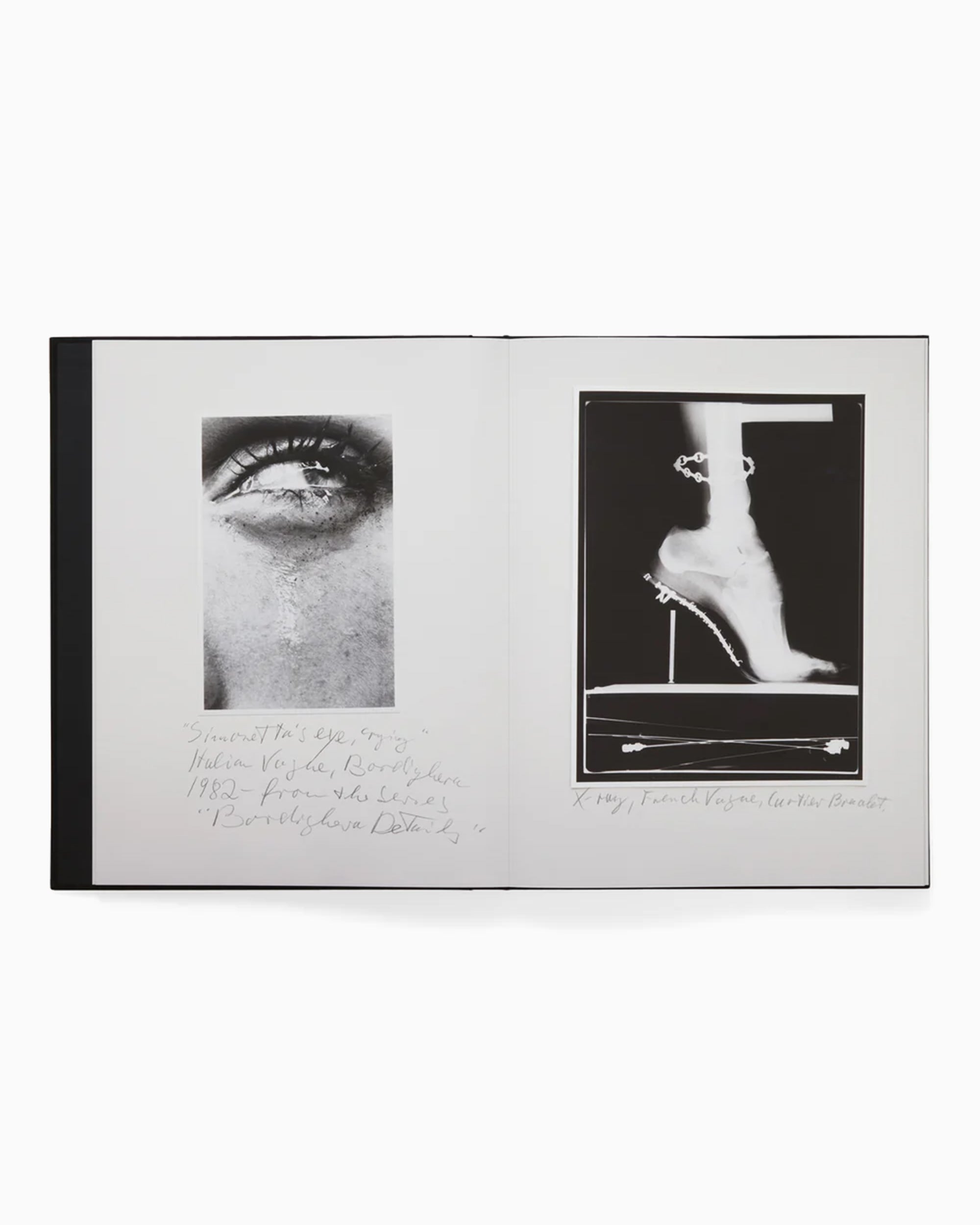 Books Magazines Phaidon Helmut Newton: One-Off - 9781837291519