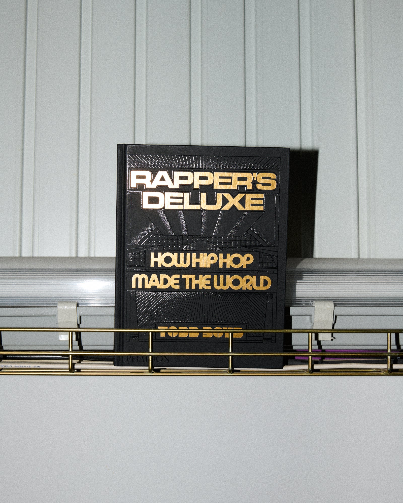 Books Magazines Phaidon Rapper's Deluxe - How Hip Hop Made The World - 9781838666224