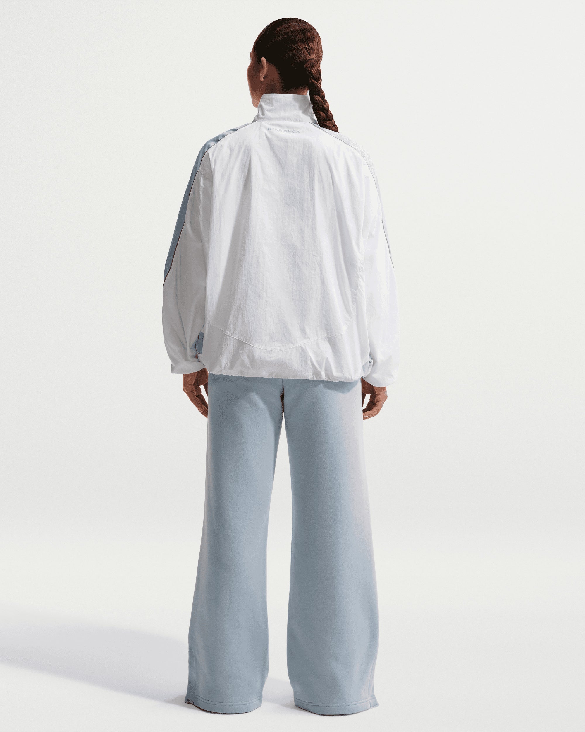 Jackets Coats Nike Sportswear Shox Woven Logo Water-Repellent Oversize Women's Light Jacket - IO8380-100