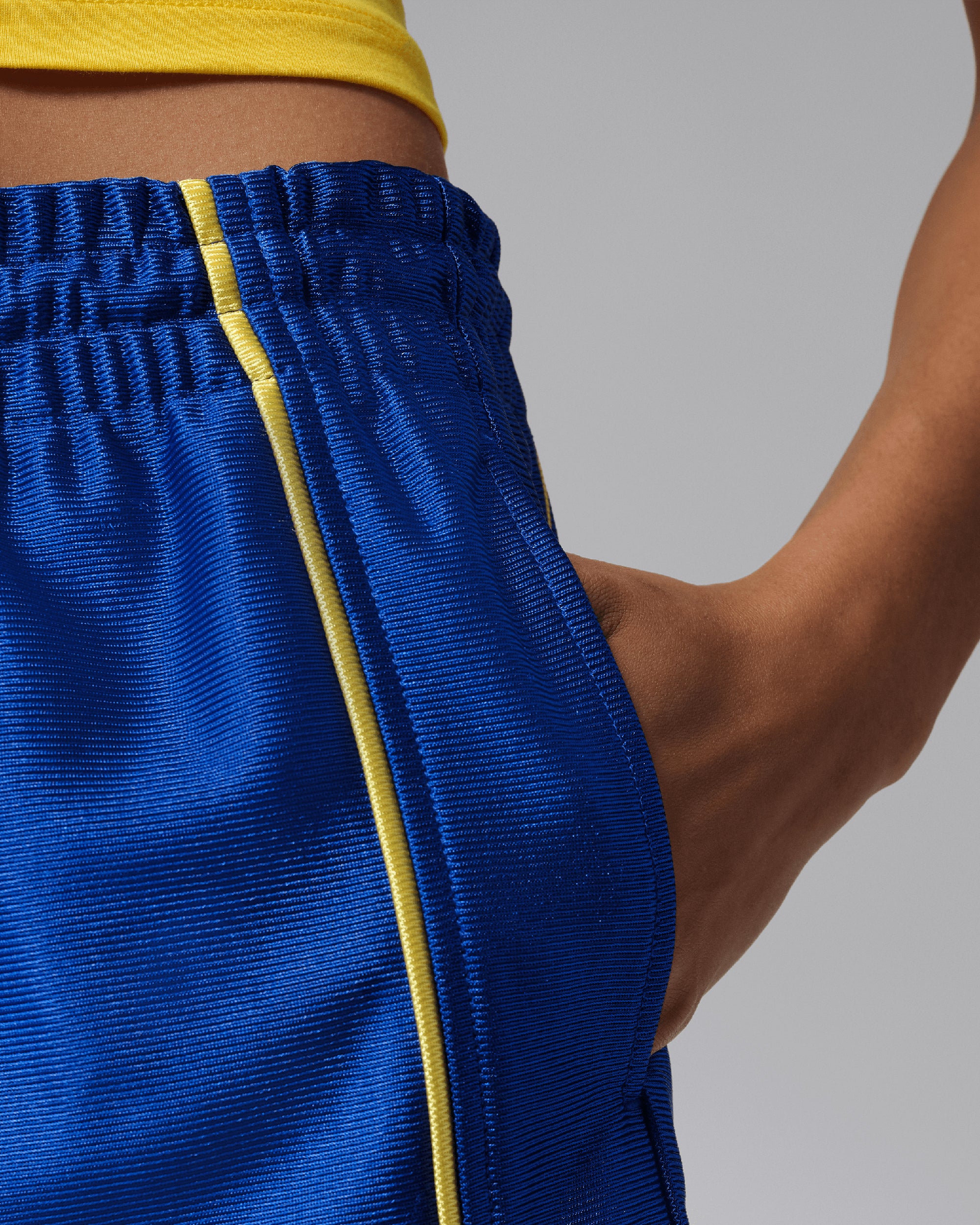 Shorts Jordan Brooklyn Brasil Logo Women's Shorts - IO2456-417