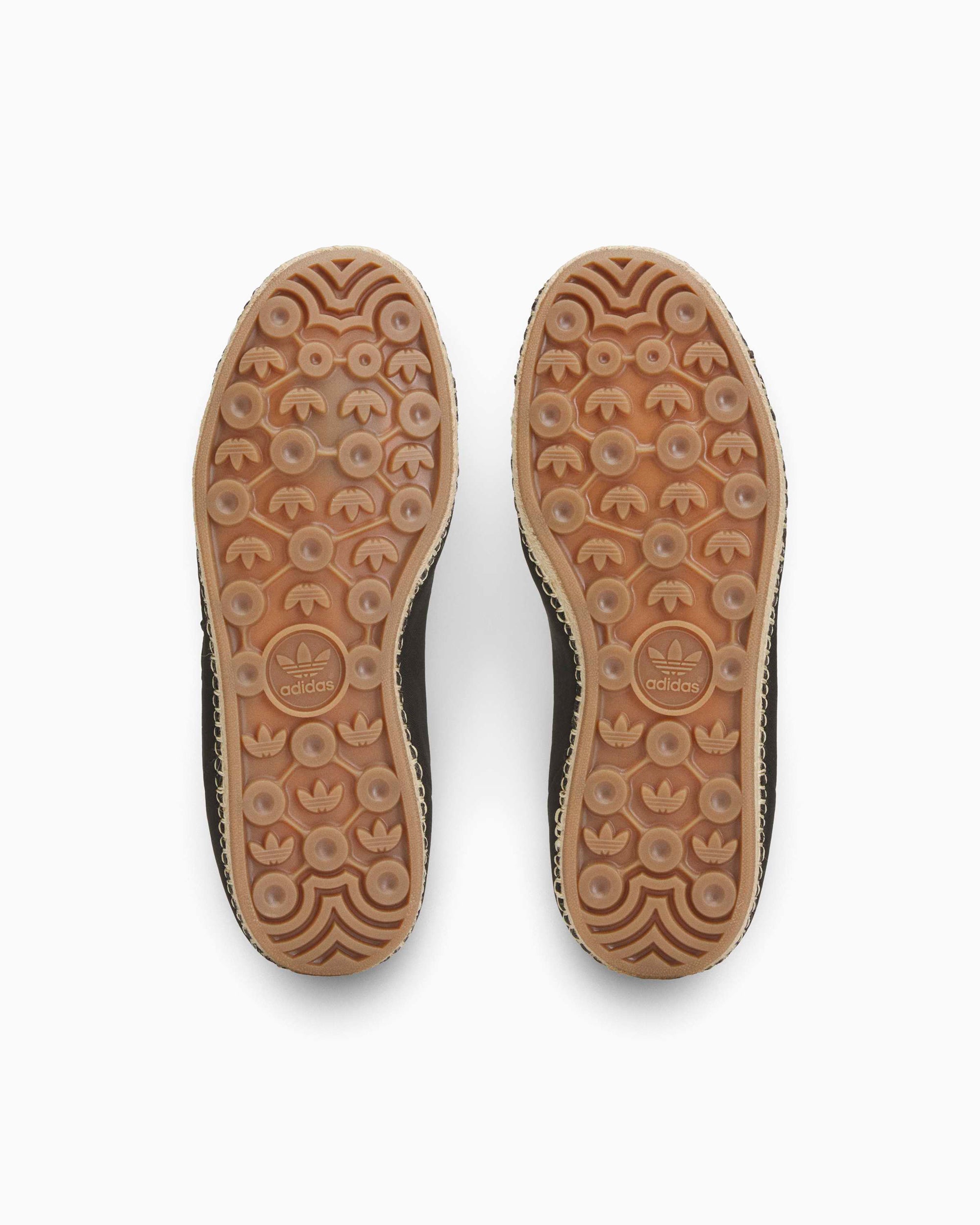 Sneakers adidas Originals x CLOT Qi Flow - JQ4053