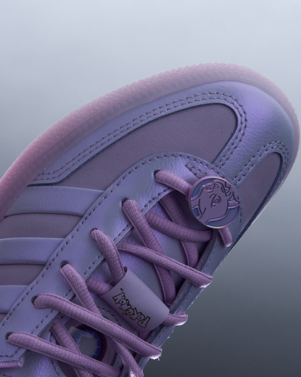Sneakers adidas Originals x Pokemon Handball Spezial "Mewtwo" - KI8213
