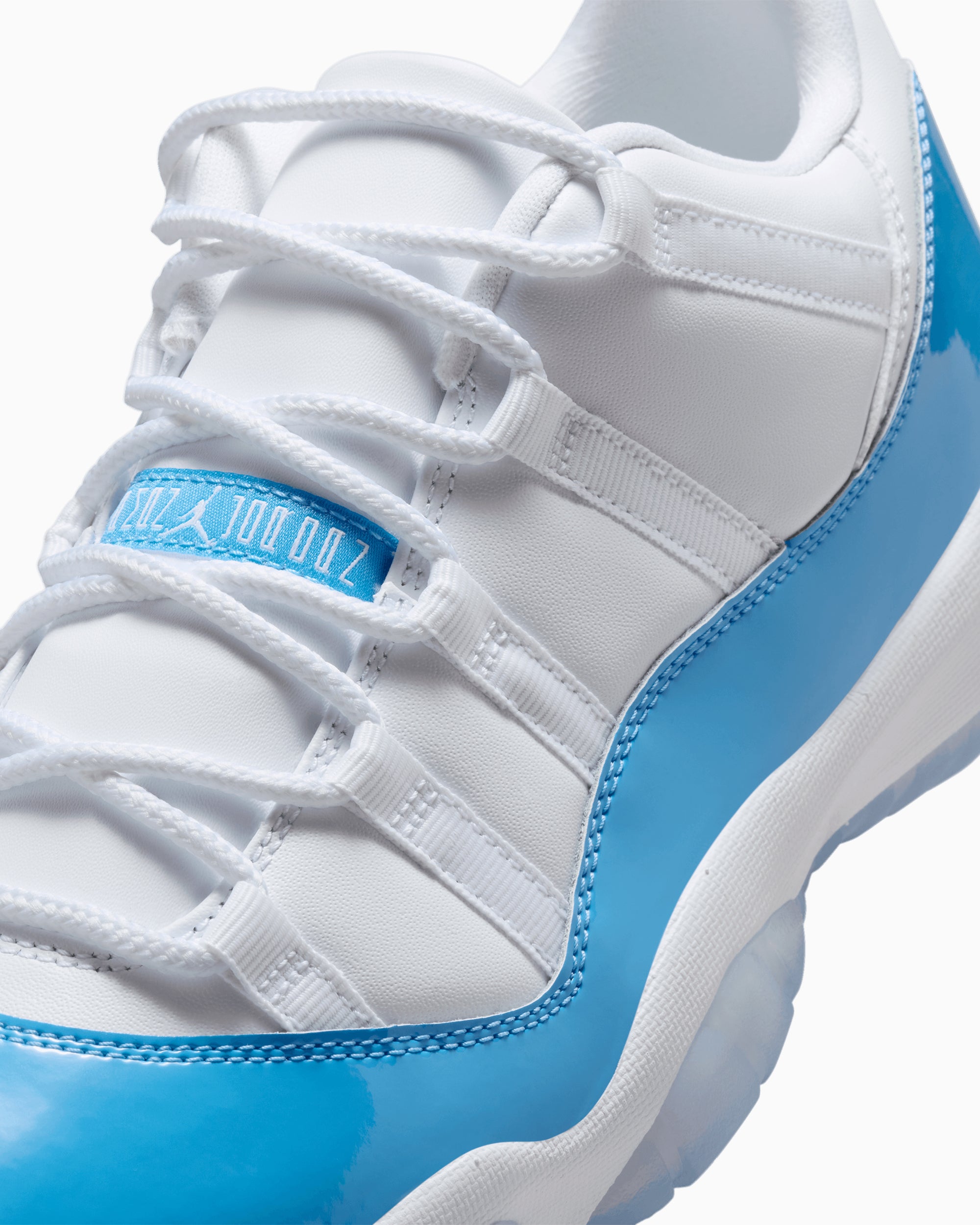 Sneakers Air Jordan 11 Low Retro Low "University Blue" - FV5104-100
