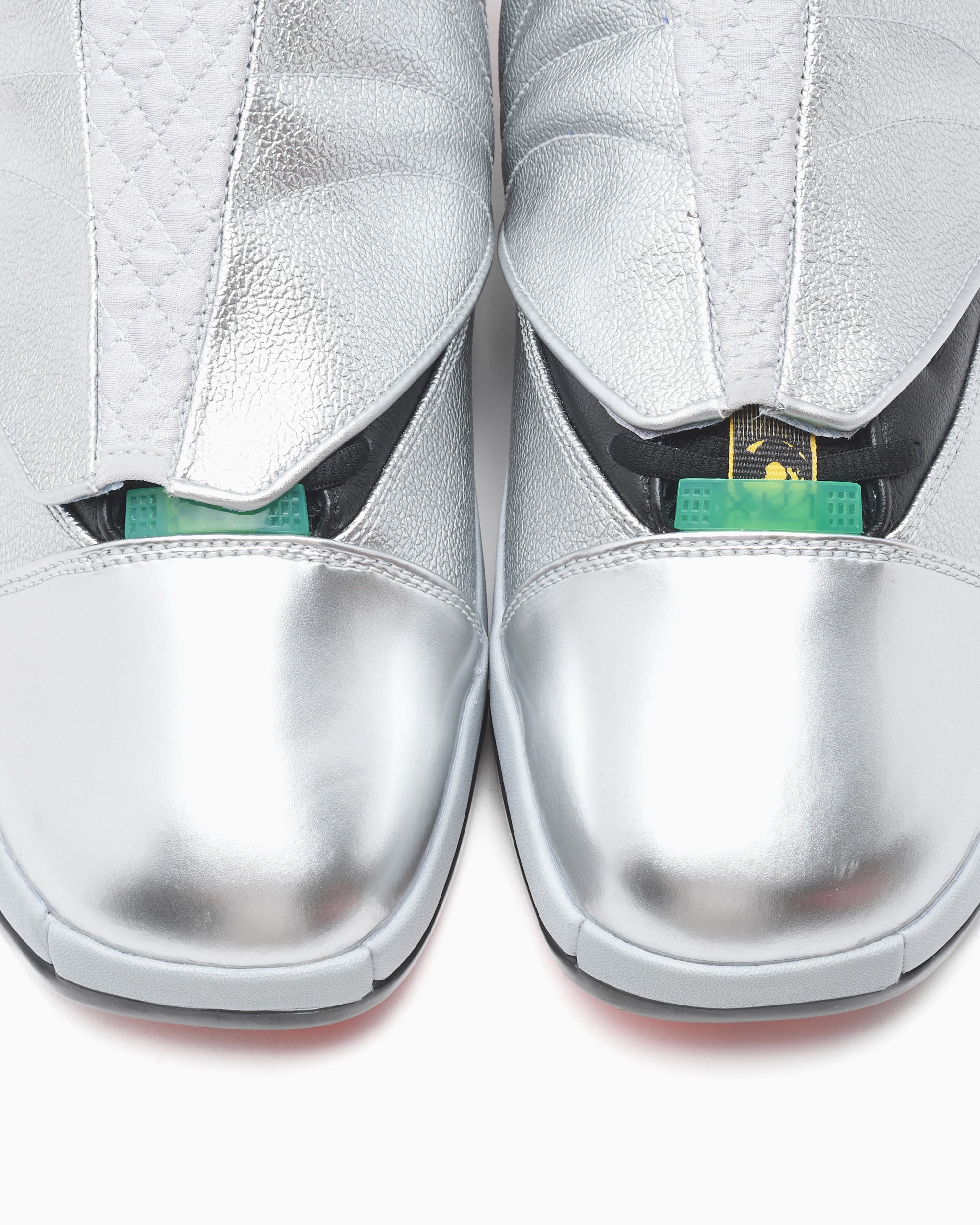 Sneakers Air Jordan 16 x Free The Youth OG - IV7638-001