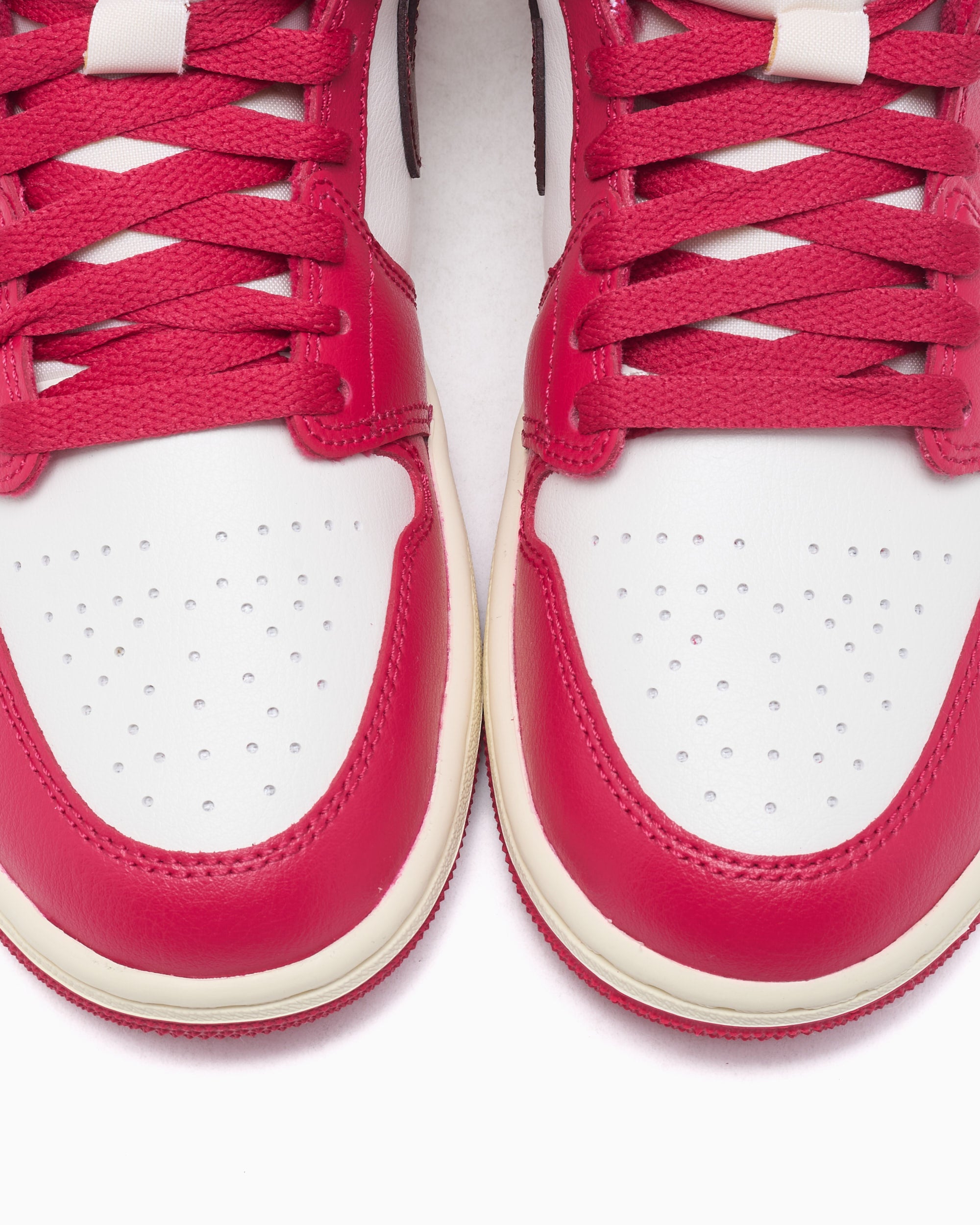 Sneakers Air Jordan Women's 1 Mid "Mystic Hibiscus" - BQ6472-119