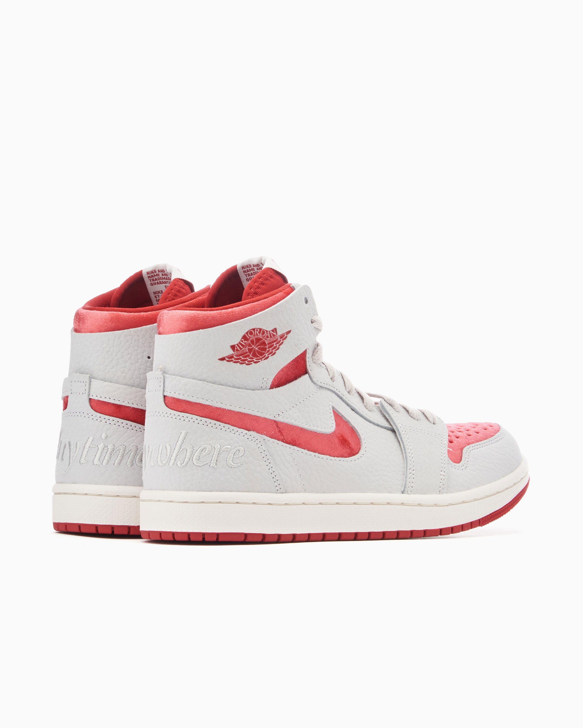Sneakers Air Jordan Women's 1 Zoom CMFT 2 SP "Valentines Day" - DV1304-106
