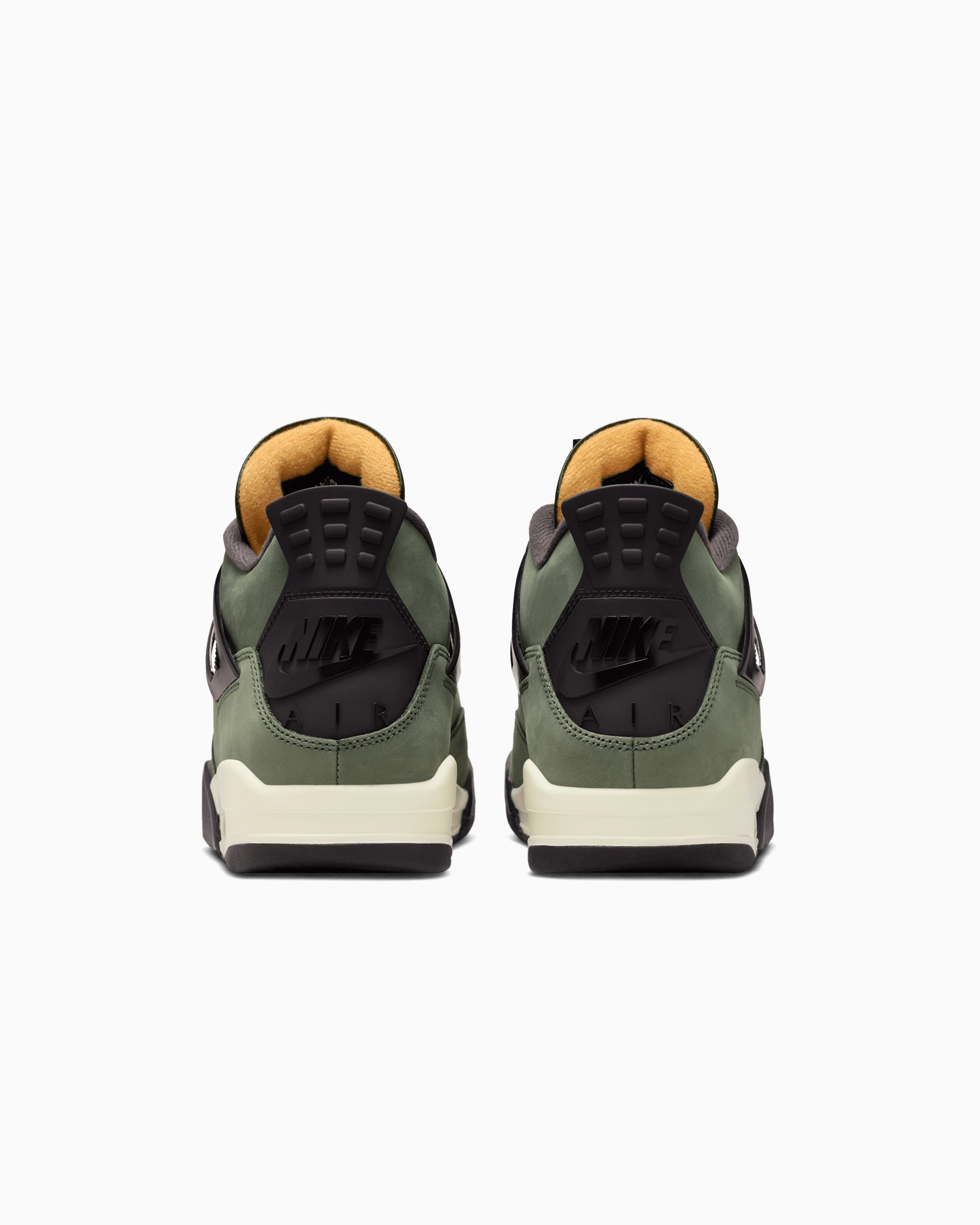 Sneakers Air Jordan x Undefeated 4 Retro OG SP "Deep Green" - IB1519-200