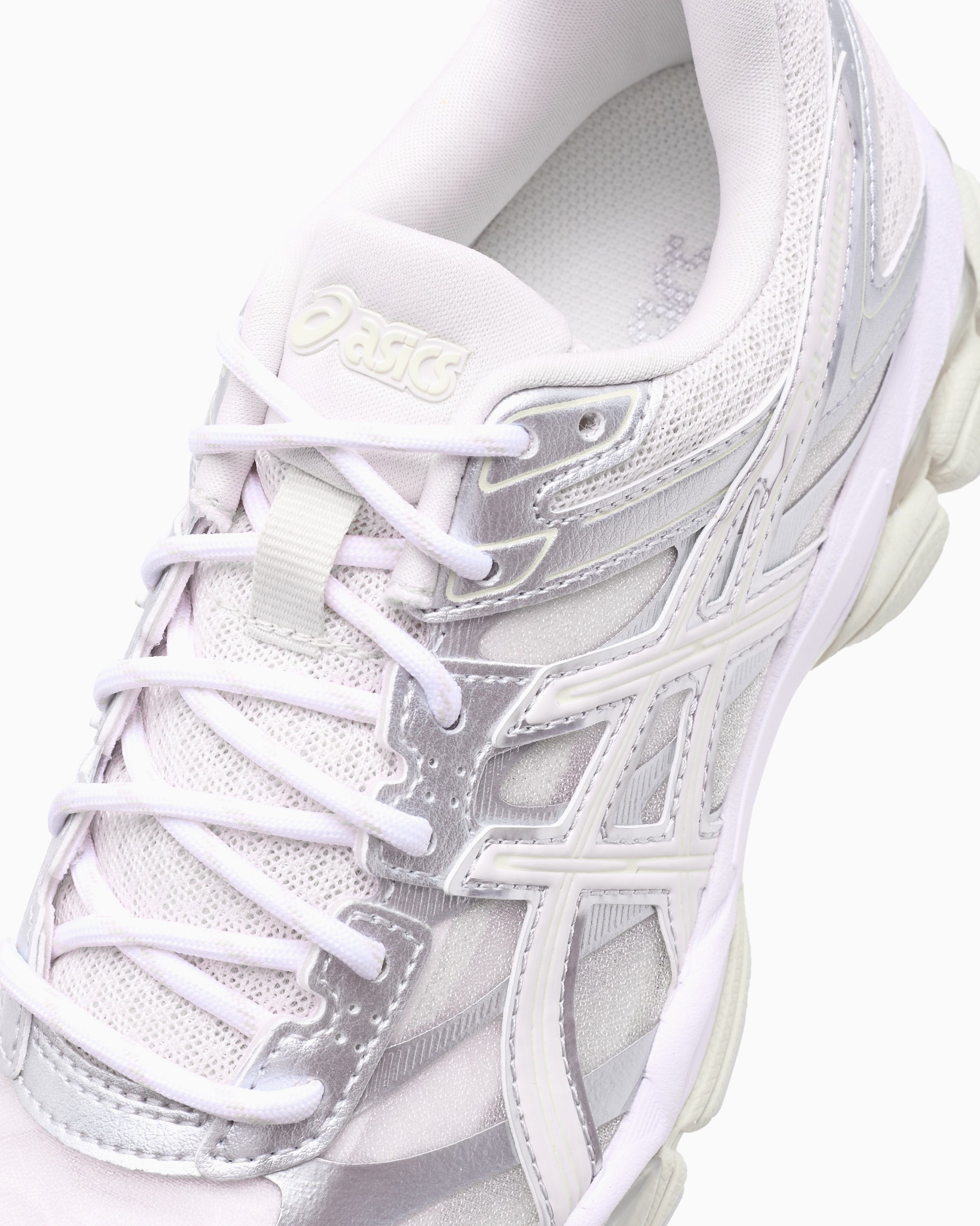 Sneakers ASICS Gel-Cumulus 16 - 1203B218-700