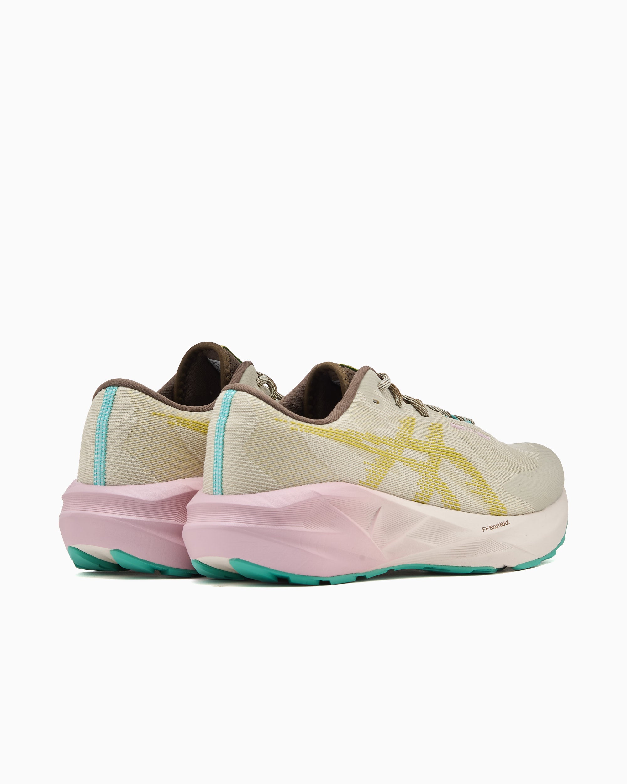 Sneakers ASICS Novablast 5 TR - 1012B983-020