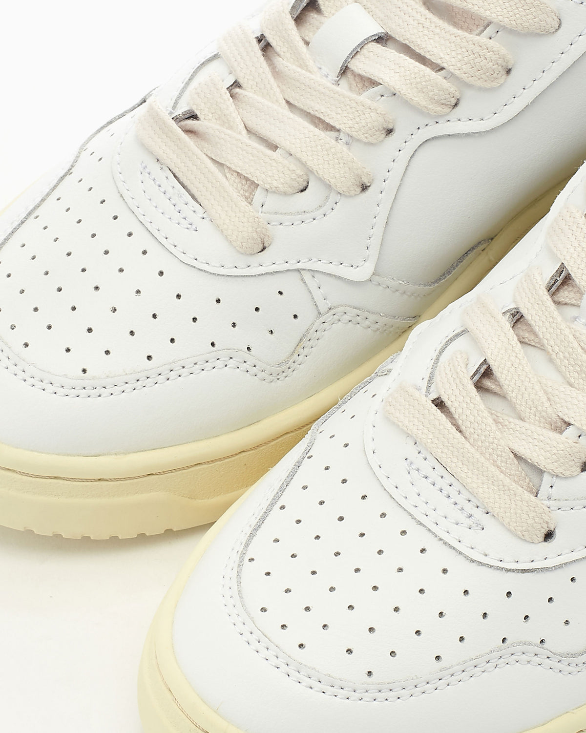 Sneakers Autry Women's Medalist Low Leather - AULWLL20