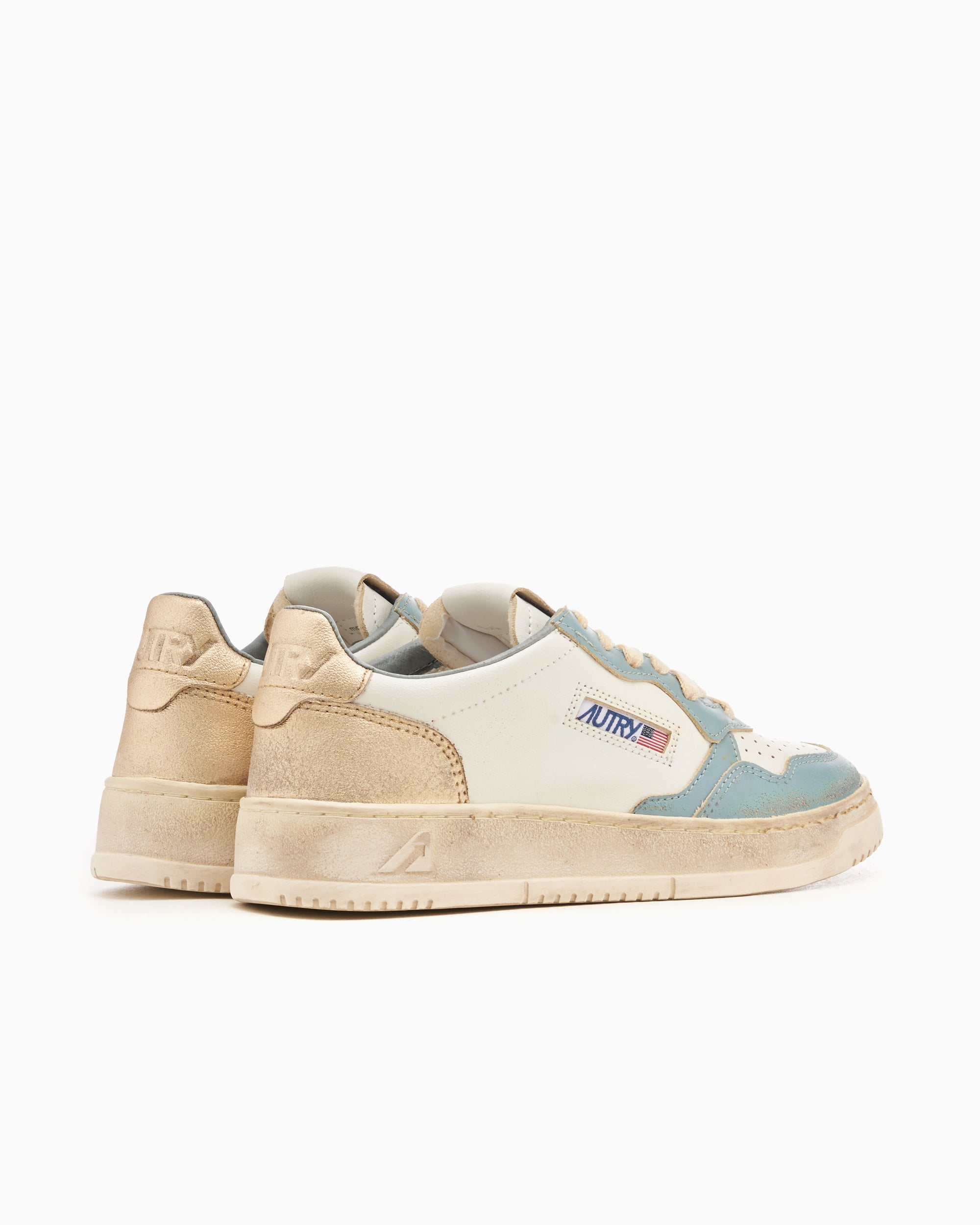 Sneakers Autry Women's Medalist Low Super Vintage Leather - AVLWSV48