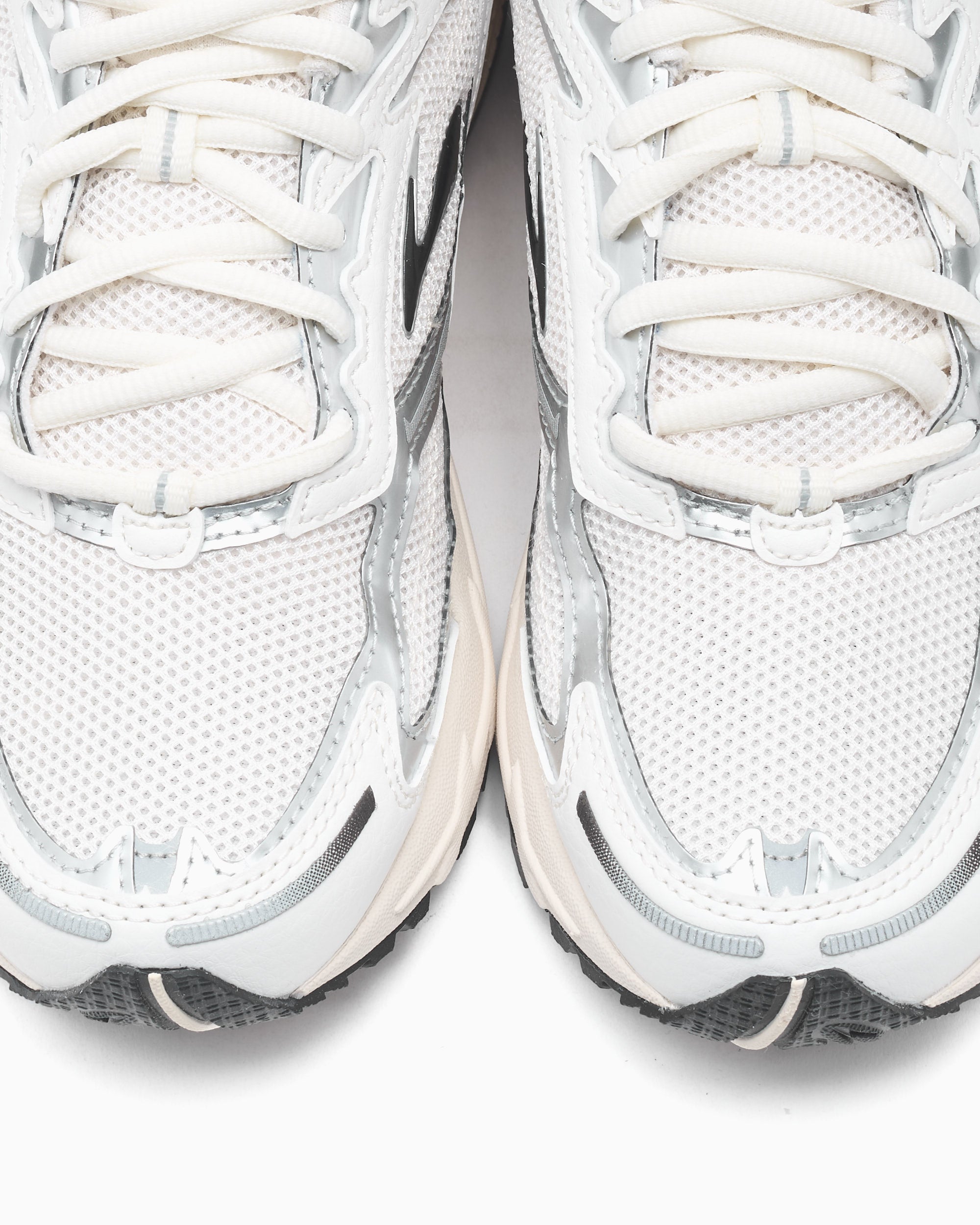 Sneakers Brooks Adrenaline GTS 4 "Coconut Milk" - 1000731D156