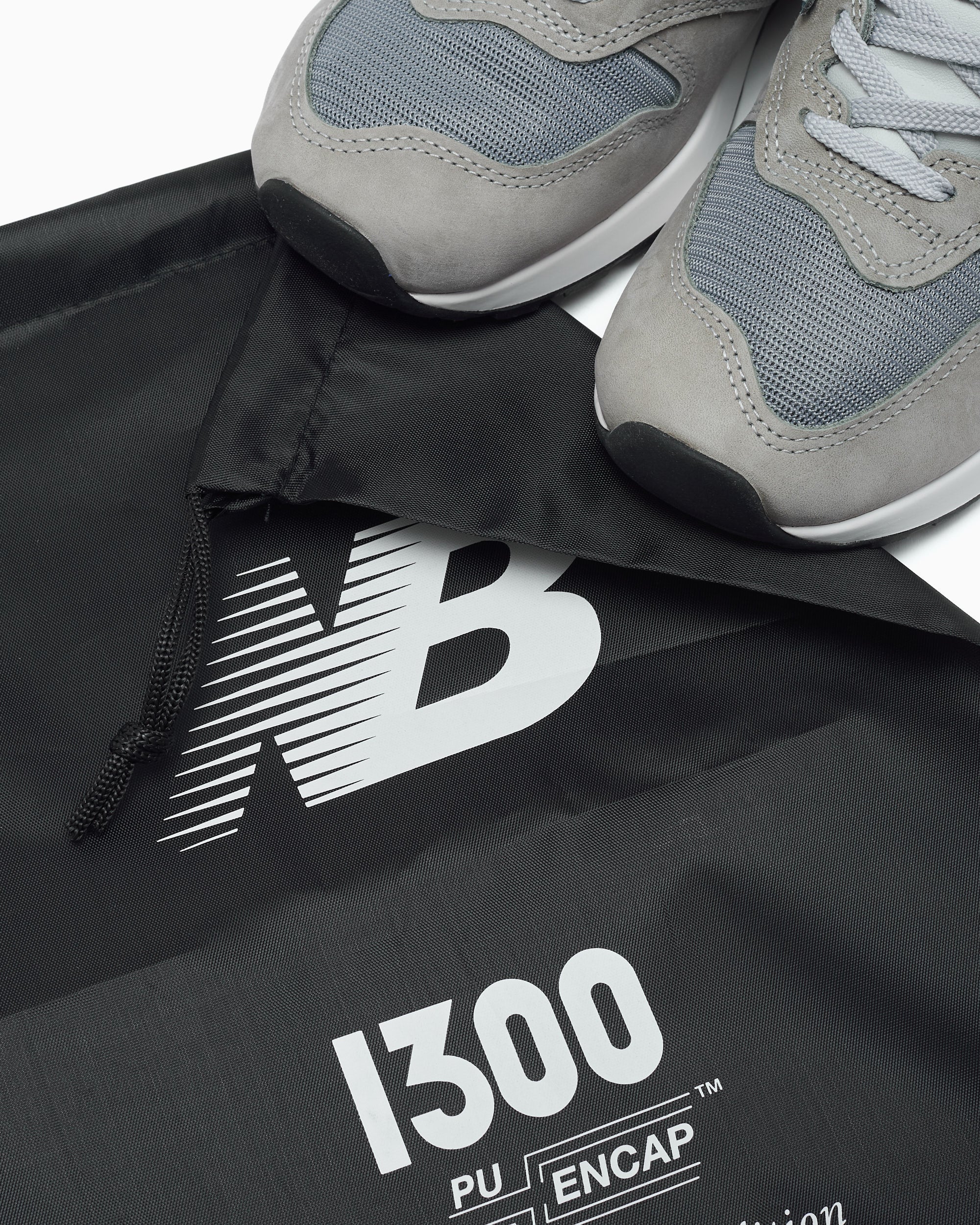 Sneakers New Balance U1300 JP "Made in USA" Grey Days Special Pack - U1300JP