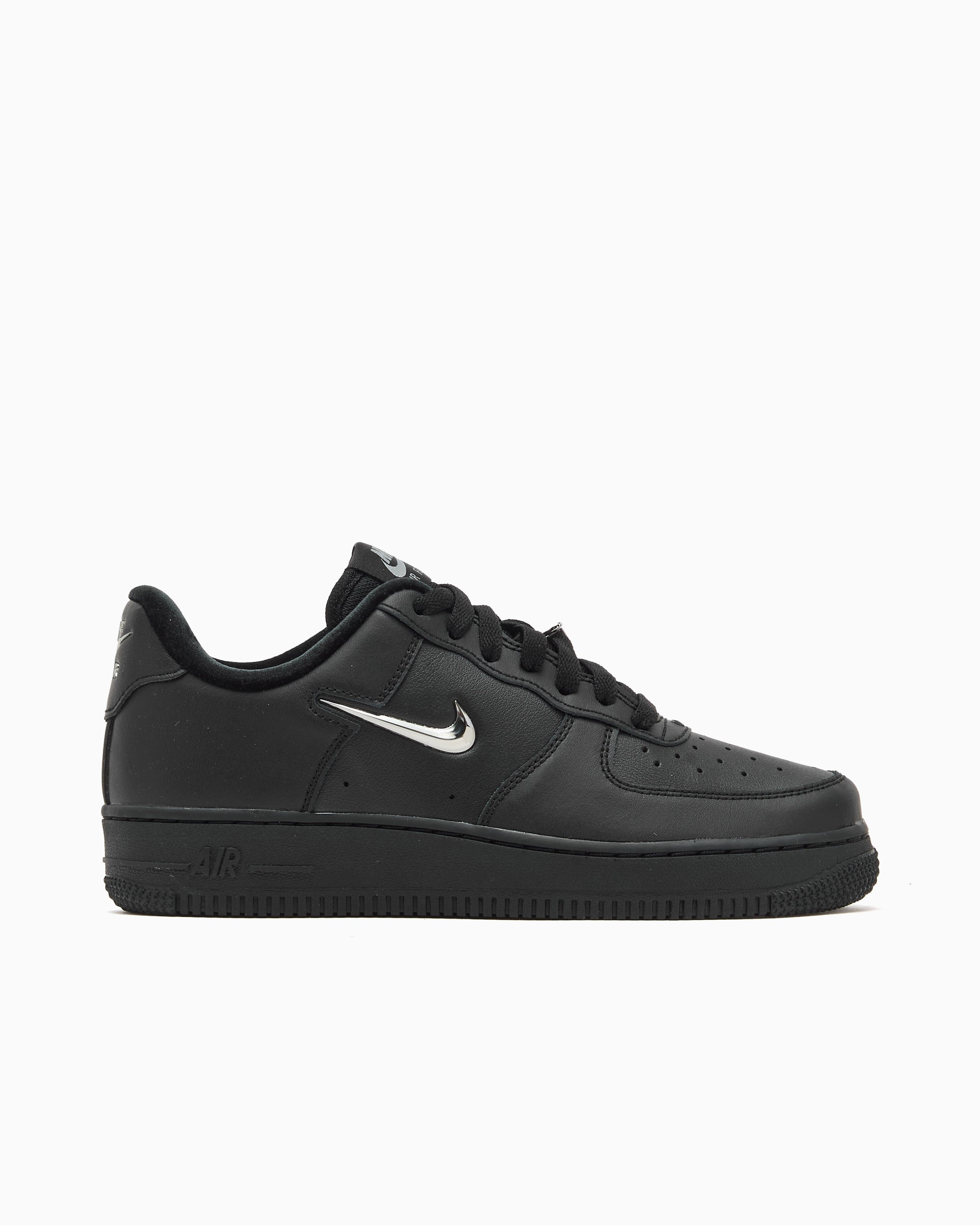 Sneakers Nike Women's Air Force 1 '07 - IV6039-001