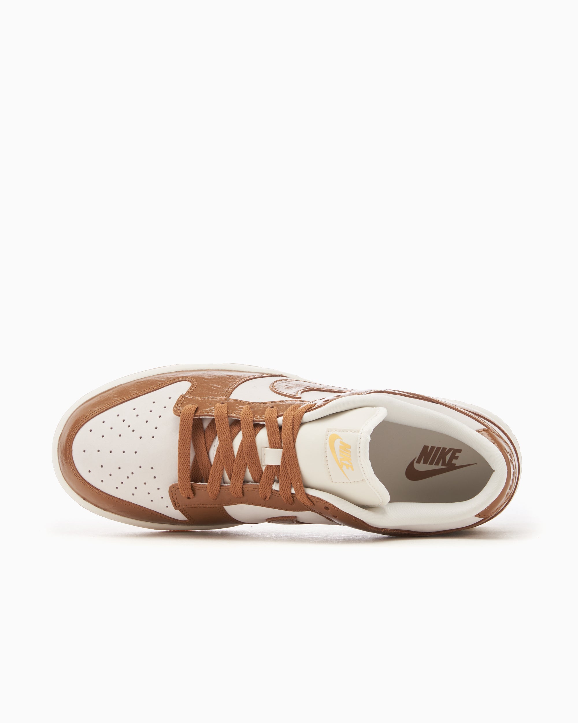 Sneakers Nike Women's Dunk Low LX "Ale Brown" - FJ2260-001
