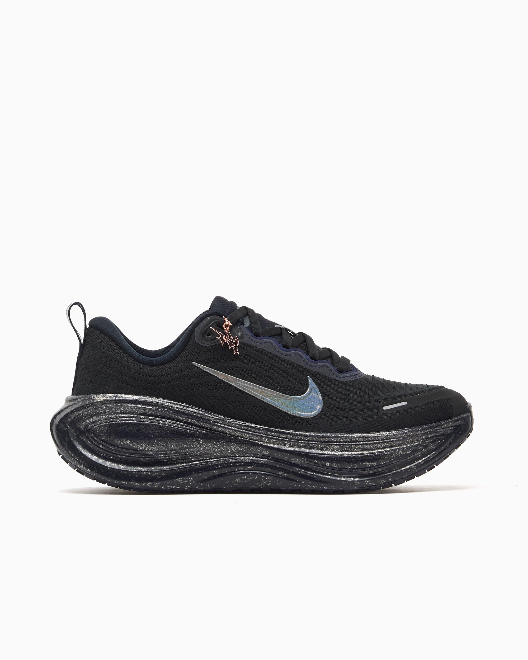 Sneakers Nike Women's Vomero Plus "Keely Hodkinson" - IR7193-400