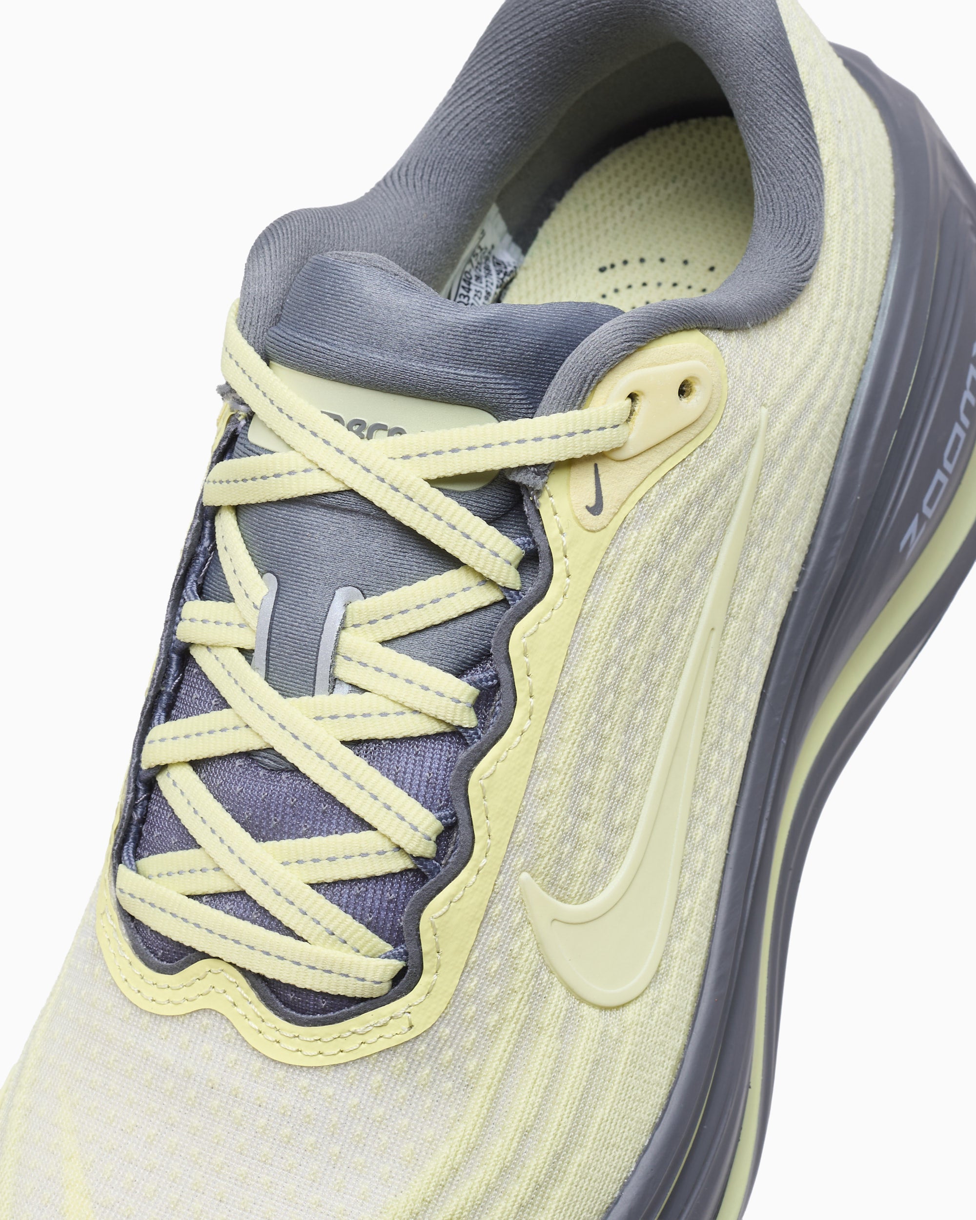 Sneakers Nike Women's Vomero Plus SE - IQ3440-751