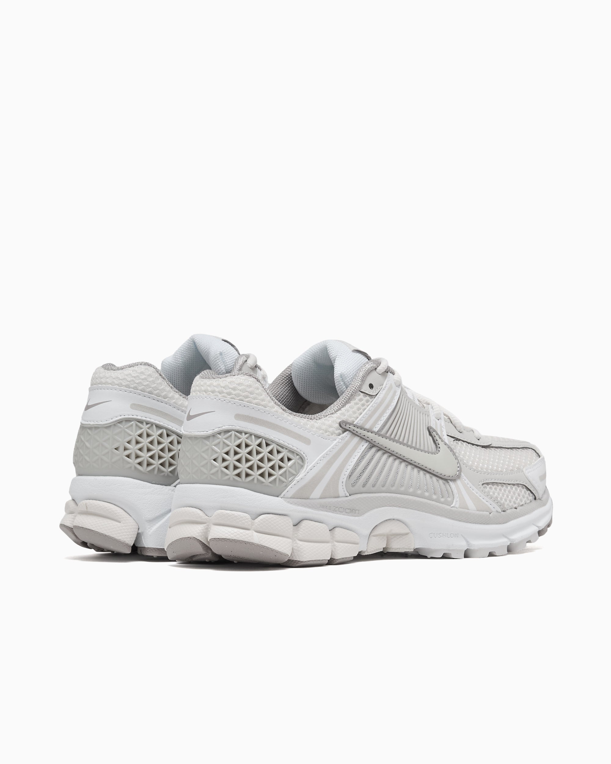 Sneakers Nike Women's Zoom Vomero 5 - FJ2028-107