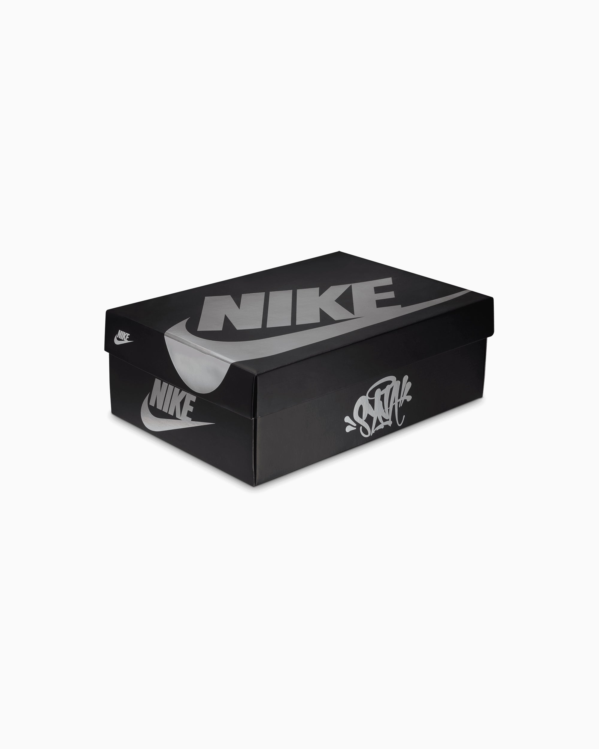 Sneakers Nike x Central Cee x Syna Air Force 1 '07 Low "Light Smoke Grey" - IO9974-010