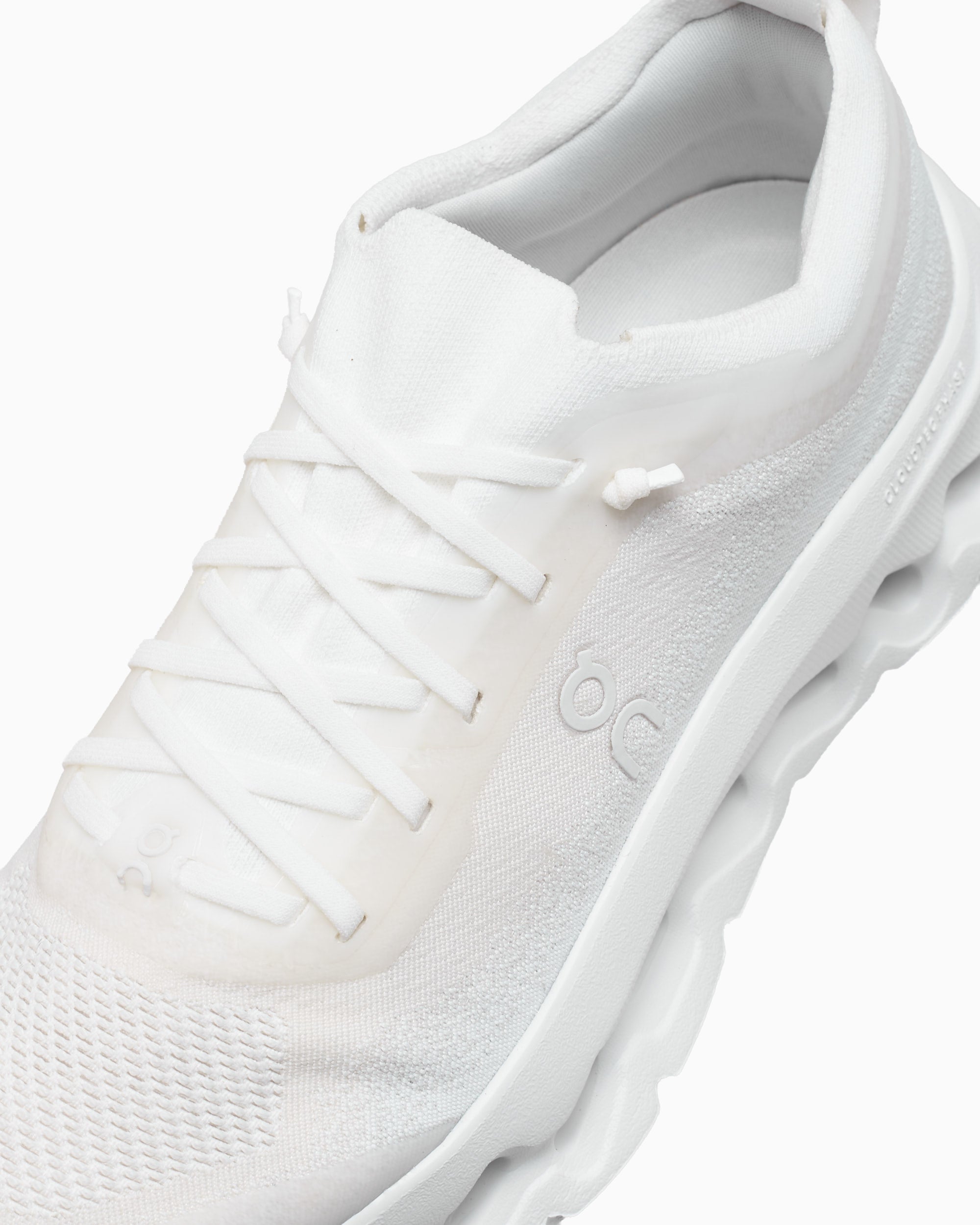 Sneakers On Women's Cloudtilt Moon - 3WF30420664
