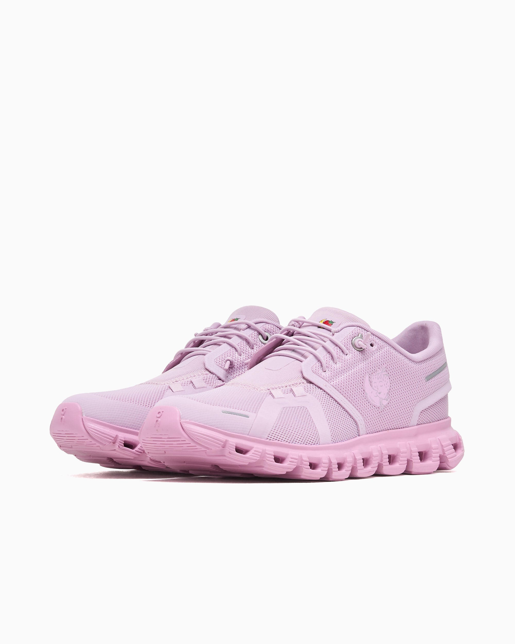 Sneakers On x Sky High Farm Goods Cloud 6 - 3MF31105555
