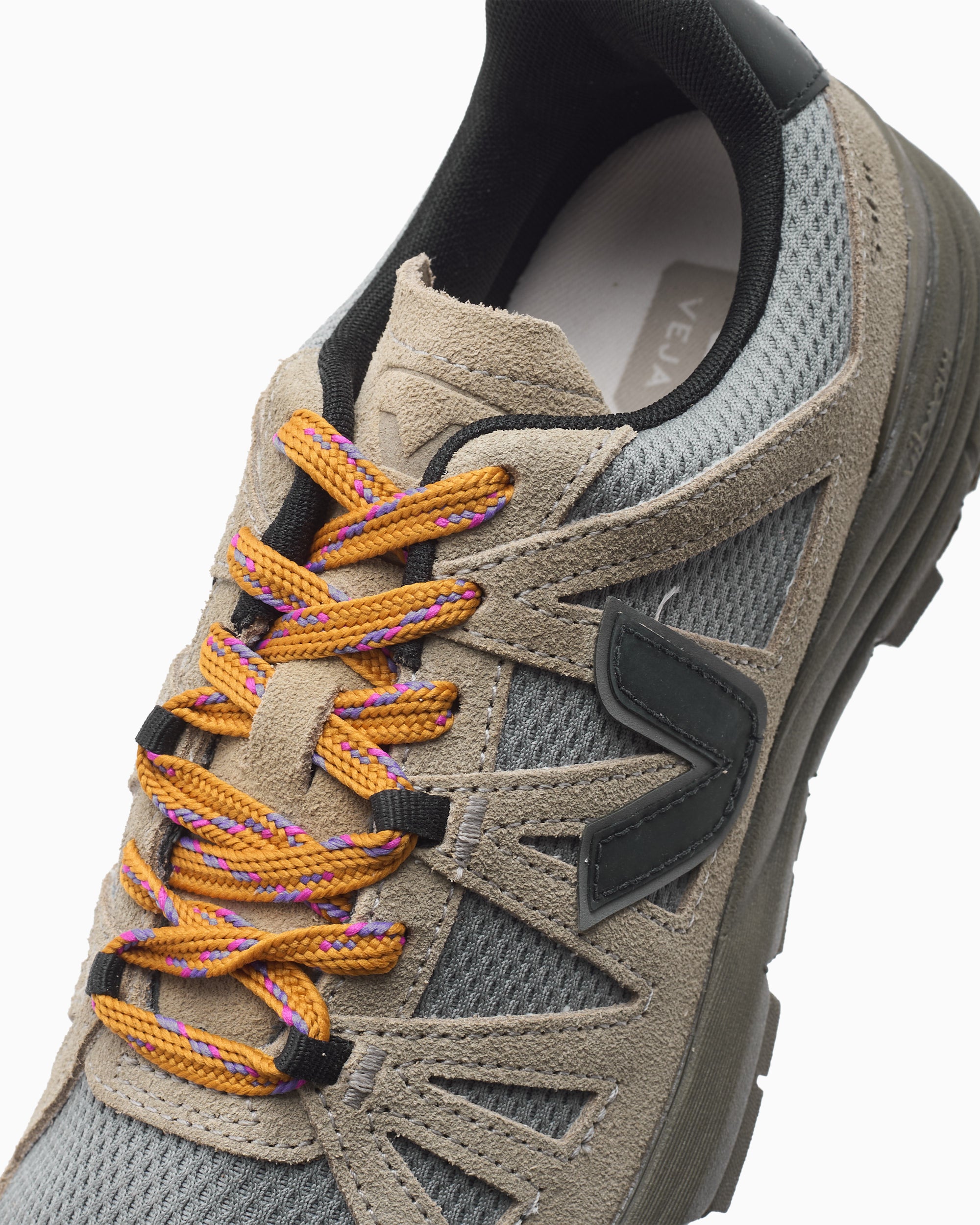 Sneakers Veja Women's Salar Vibram - DE1821398A