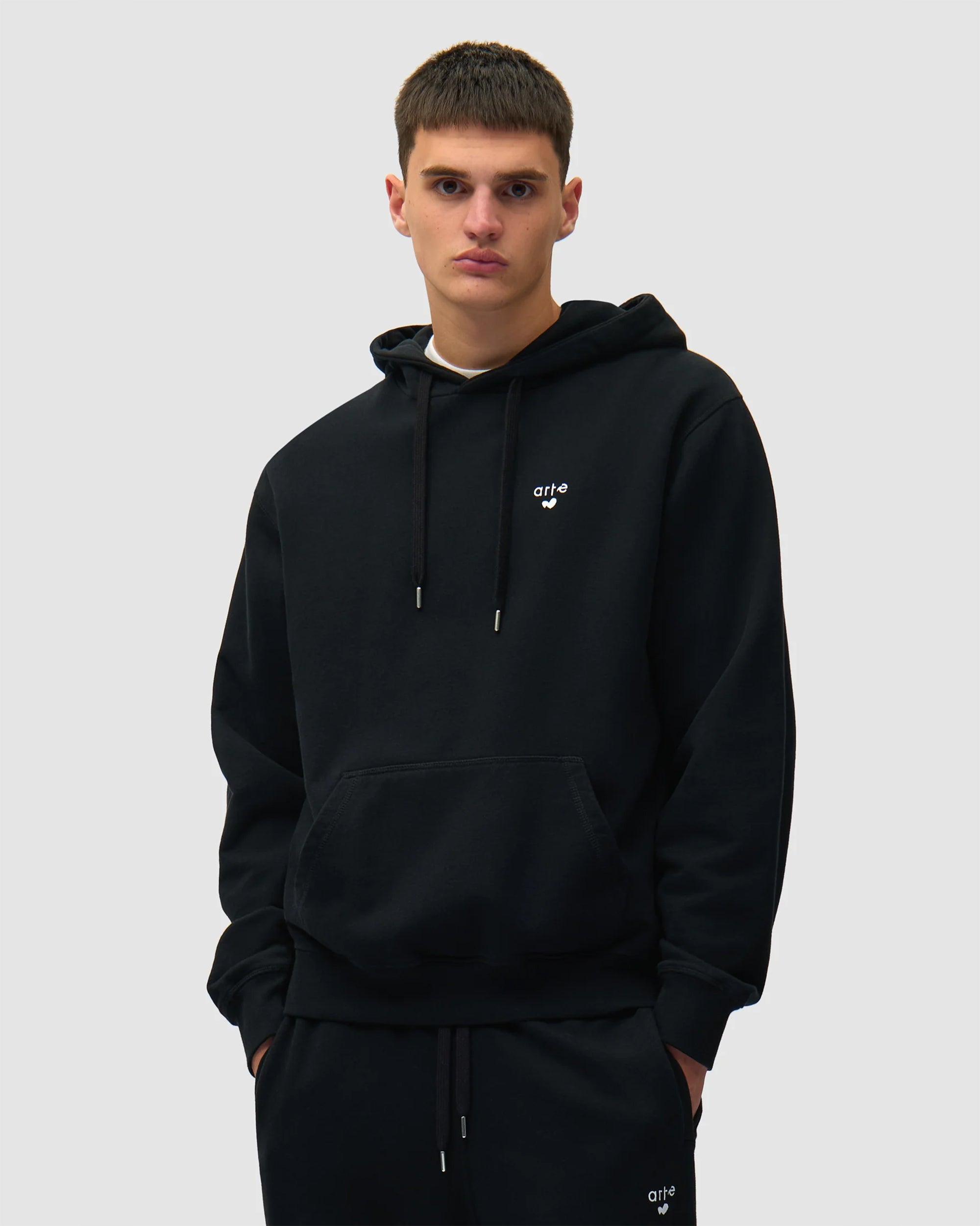 Sweatshirts Arte Antwerp Heart Logo Relaxed Men's Hoodie - SS26-133H-Black