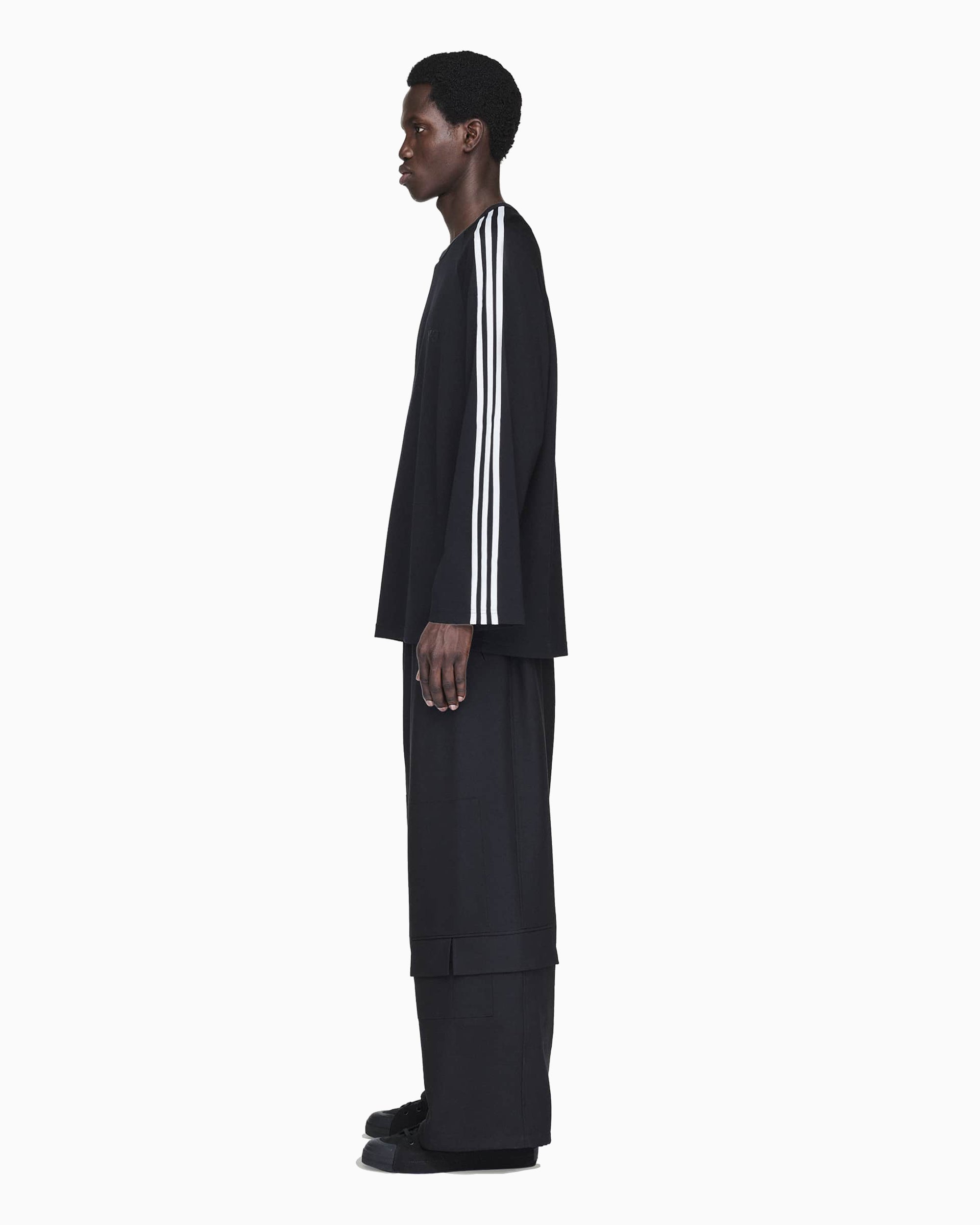 T-Shirts adidas Y-3 Wire Long-Sleeved Oversize Unisex T-Shirt - JW7351