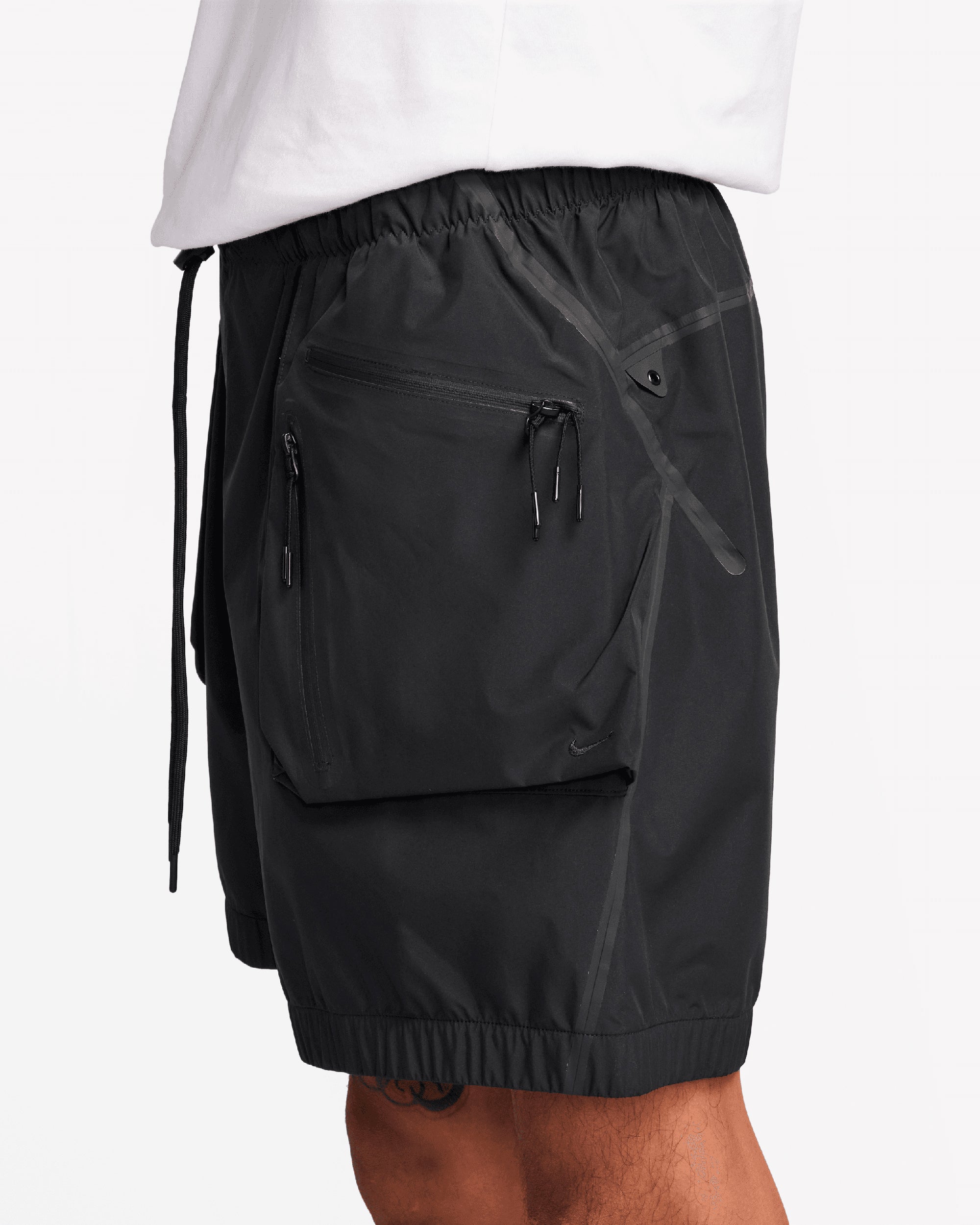 Shorts Nike Sportswear Tech Storm-FIT Lightweight Men's Shorts - HJ2946-010