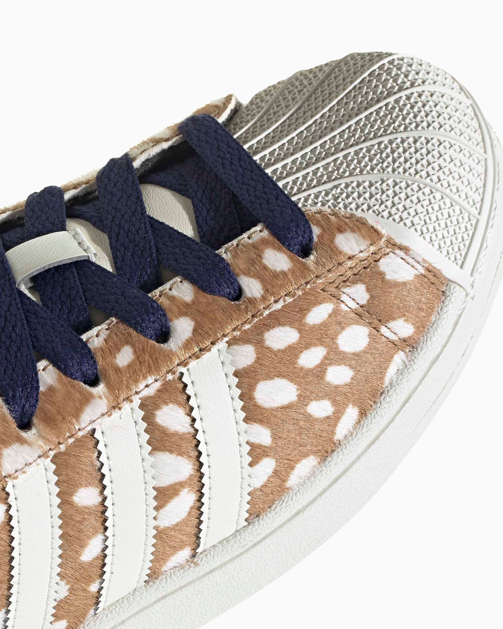 Sneakers adidas Originals Women's Superstar II "Bambi" - KJ4642
