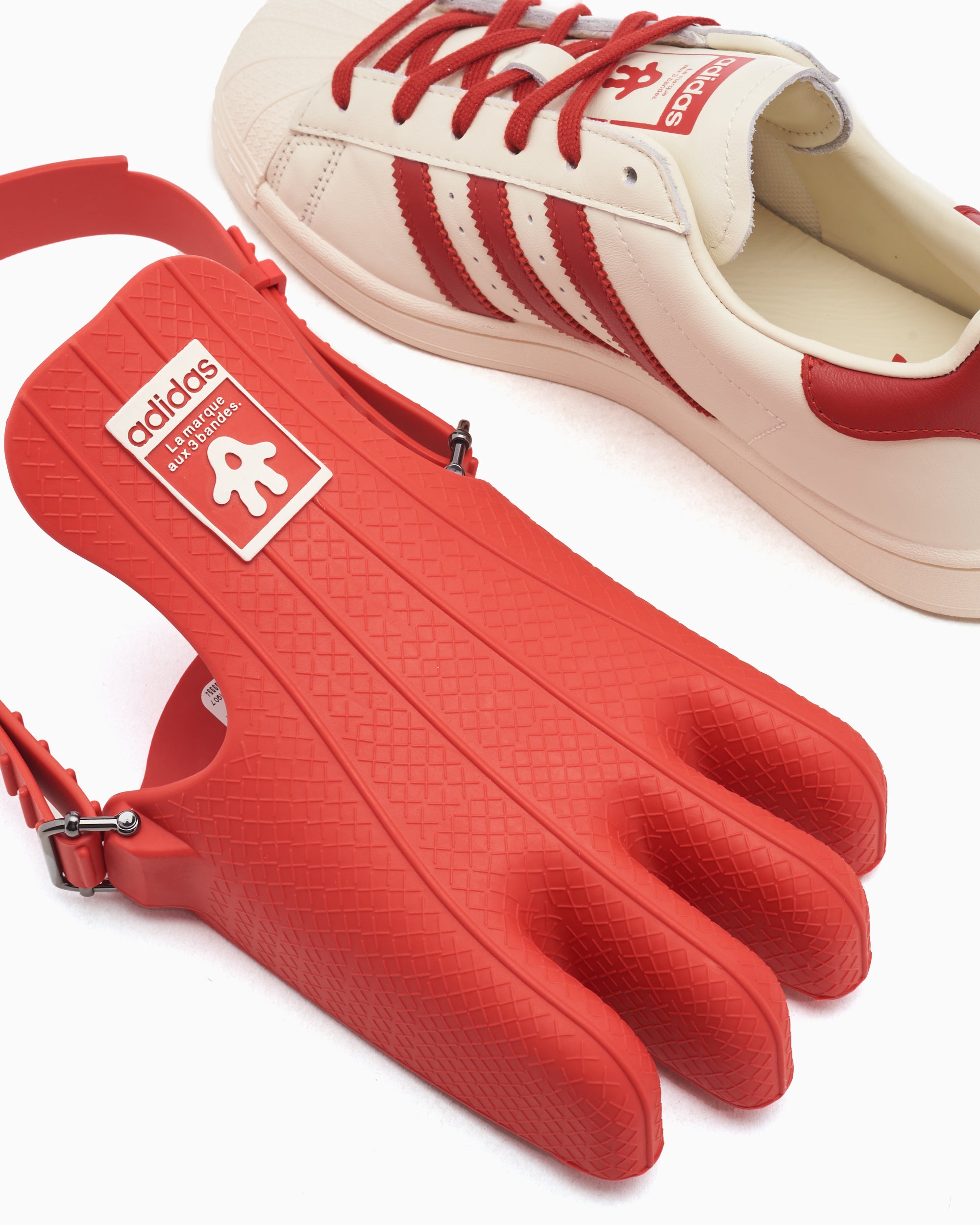Sneakers adidas Originals x AVAVAV Women's Superfinger Superstar - JP7142