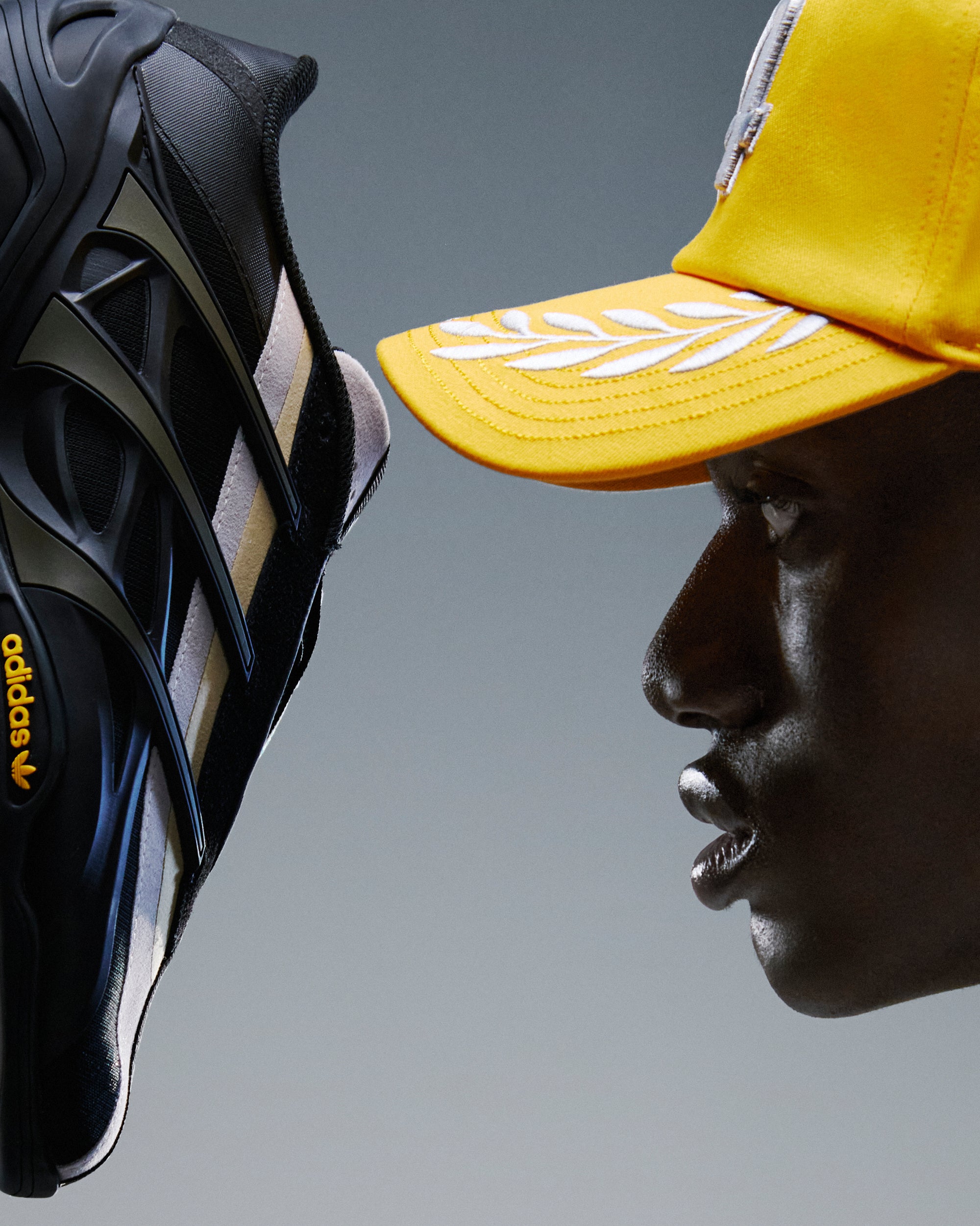 Sneakers adidas Originals x Bad Bunny x Mercedes AMG Petronas Adiracer GT - HQ2570