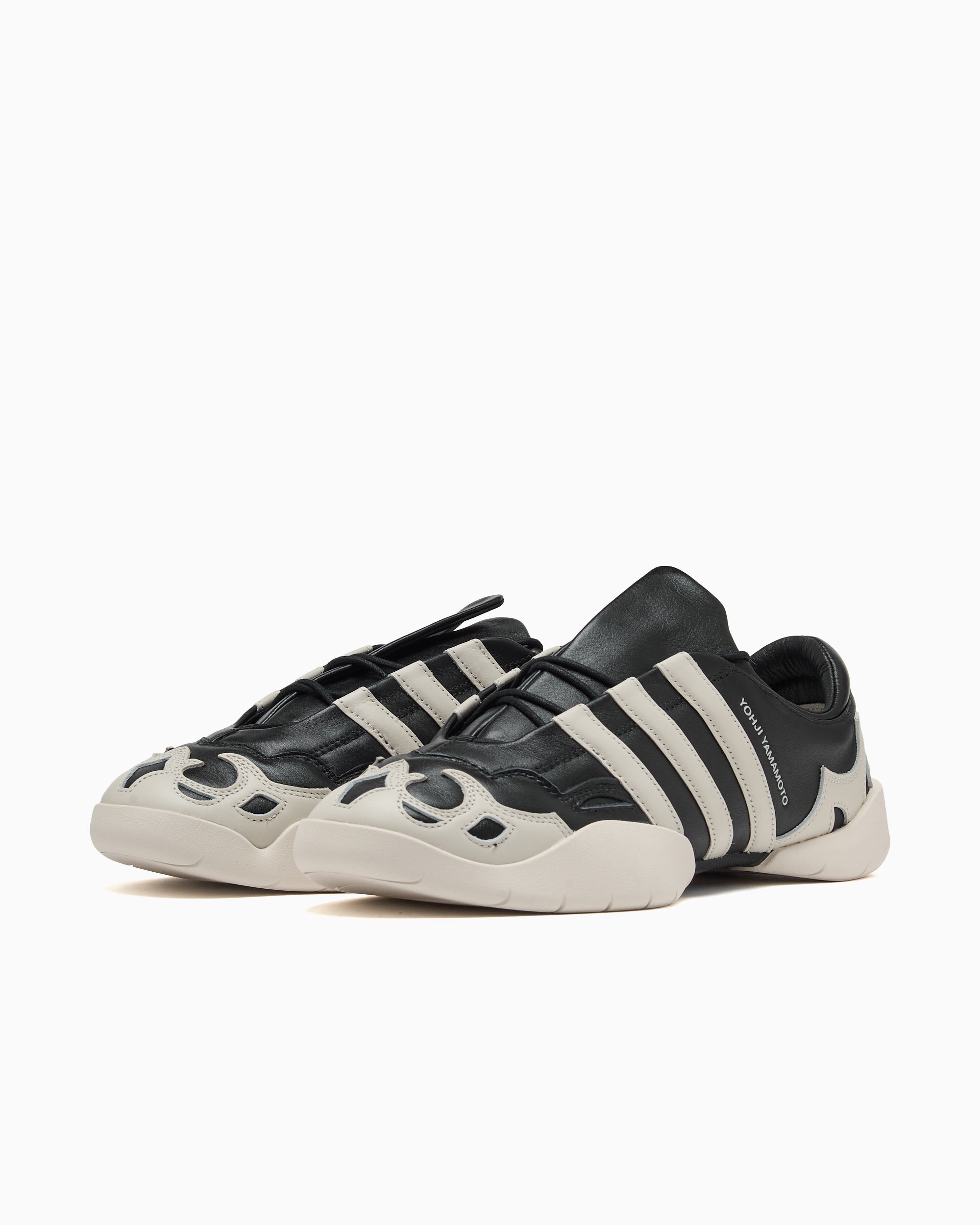 Sneakers adidas Y-3 Regu 2002 - JR3600