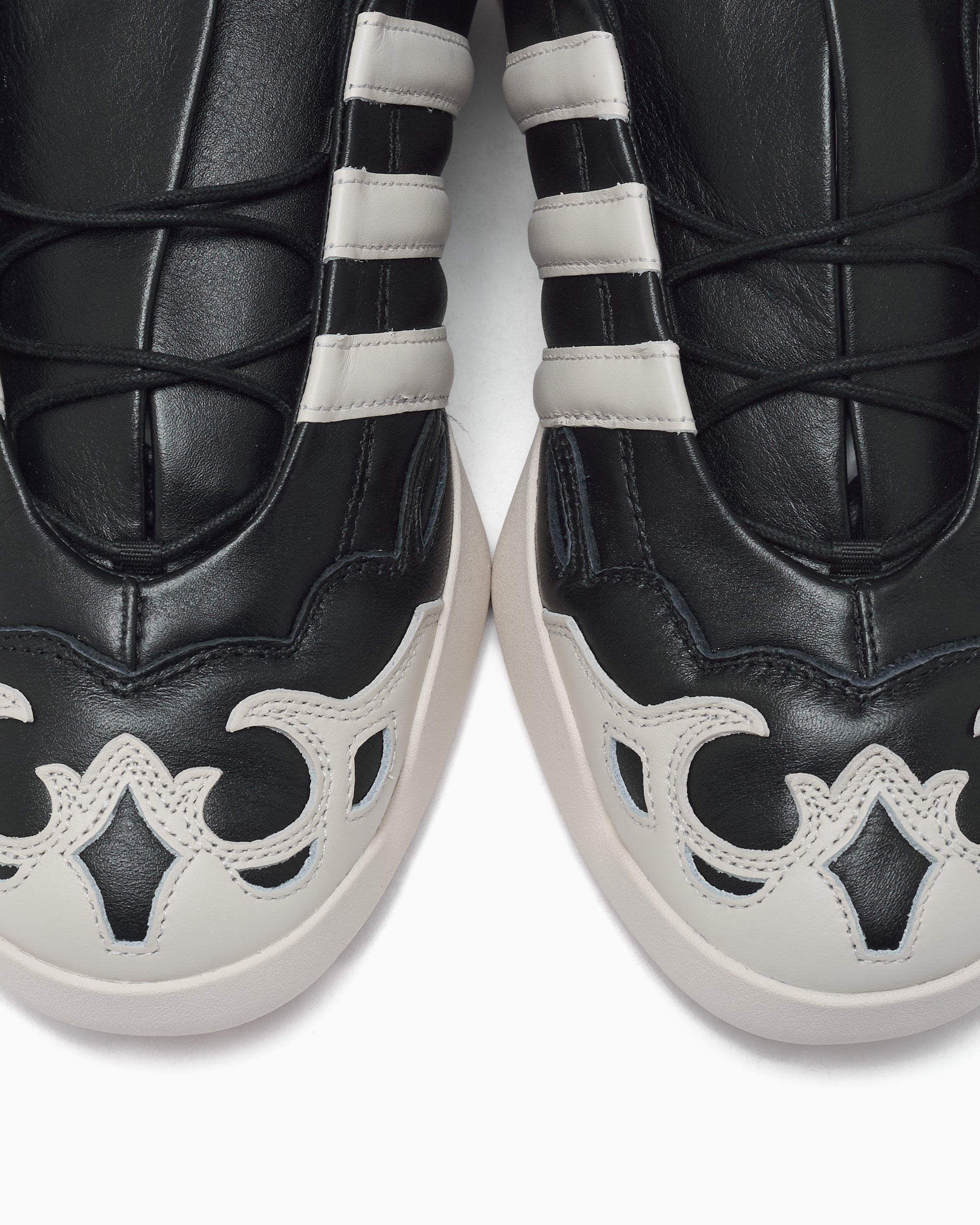 Sneakers adidas Y-3 Regu 2002 - JR3600