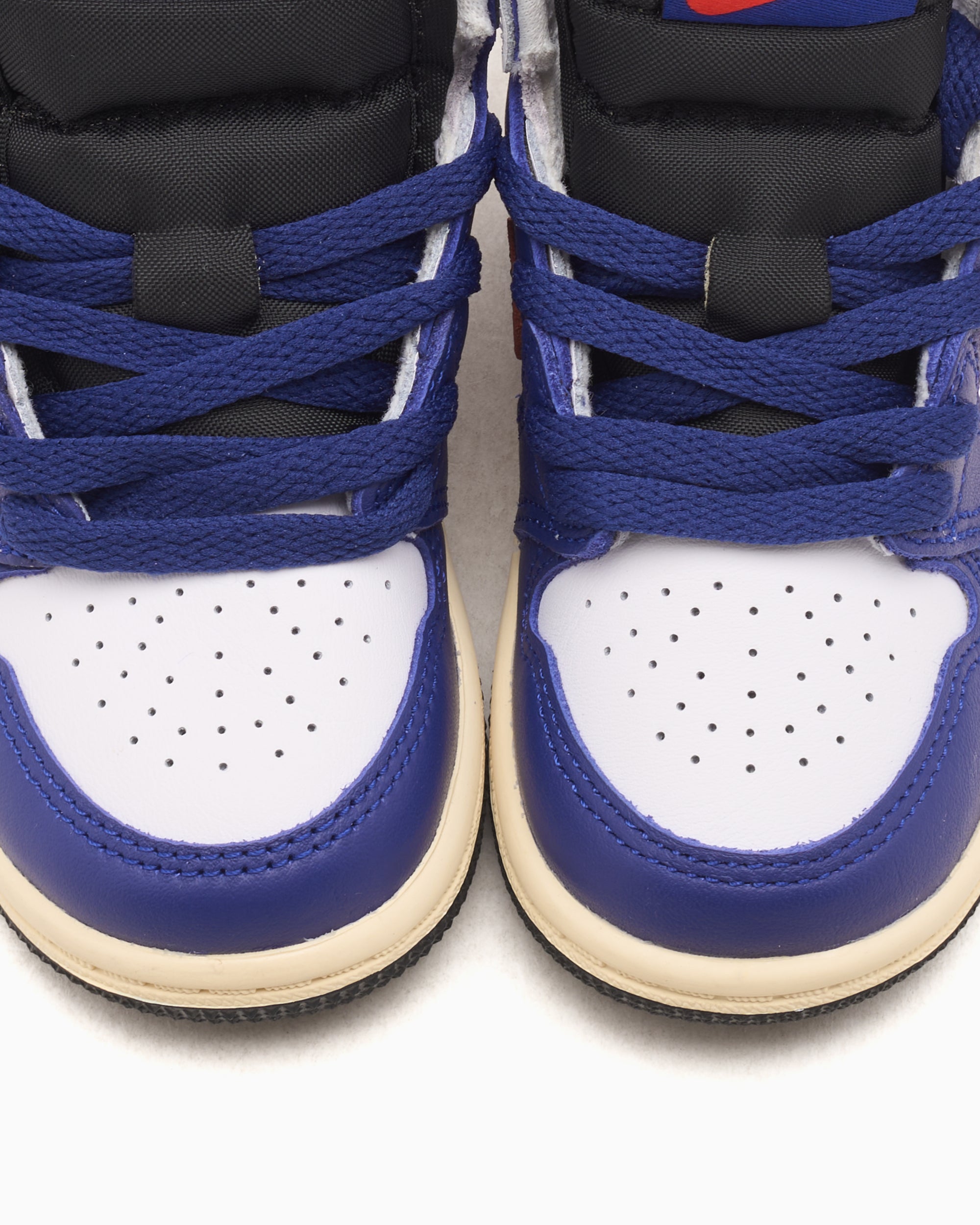 Sneakers Air Jordan 1 Retro High OG (TD) "Rare Air" - FD1413-100