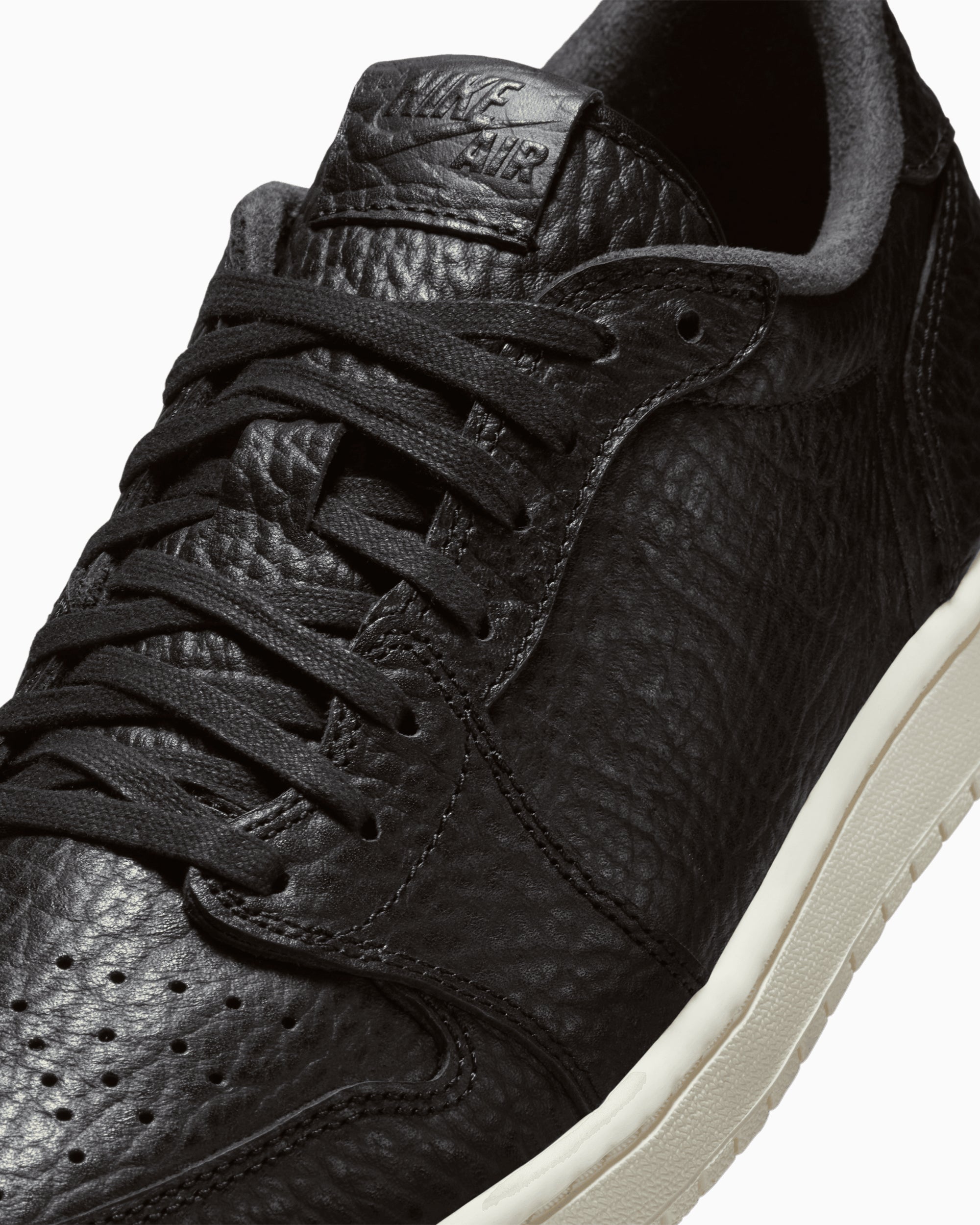 Sneakers Air Jordan 1 Retro Low "No Swoosh" - 848775-005