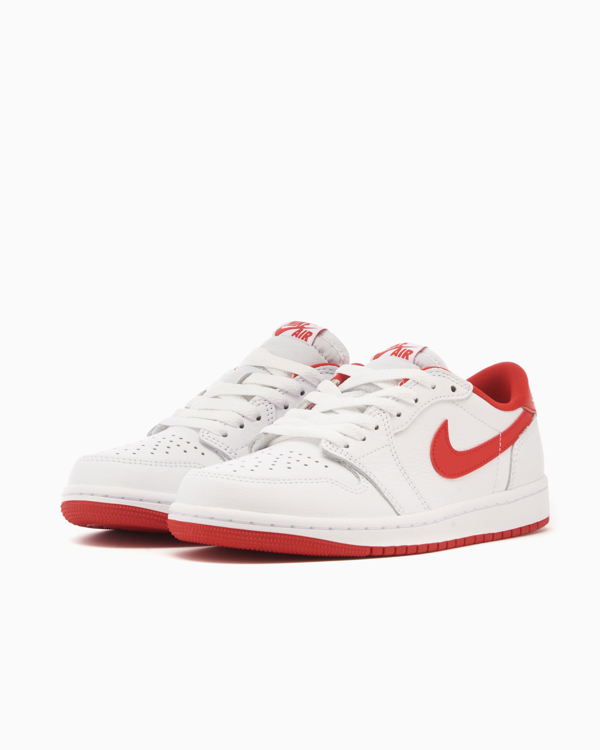 Sneakers Air Jordan 1 Retro Low OG "University Red" - CZ0790-161