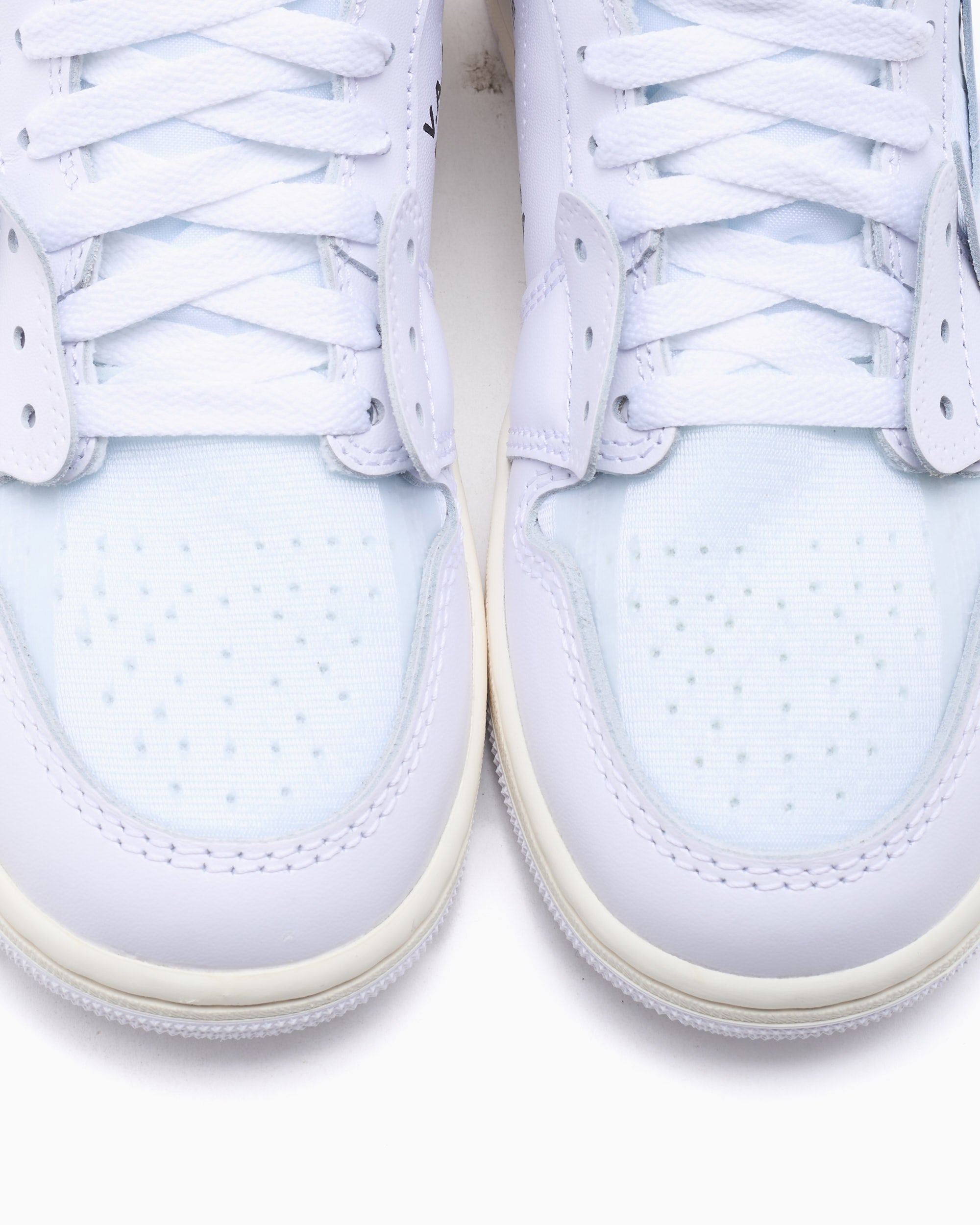 Sneakers Air Jordan x Virgil Abloh Archive 1 Retro High "Alaska" - AA3834-100