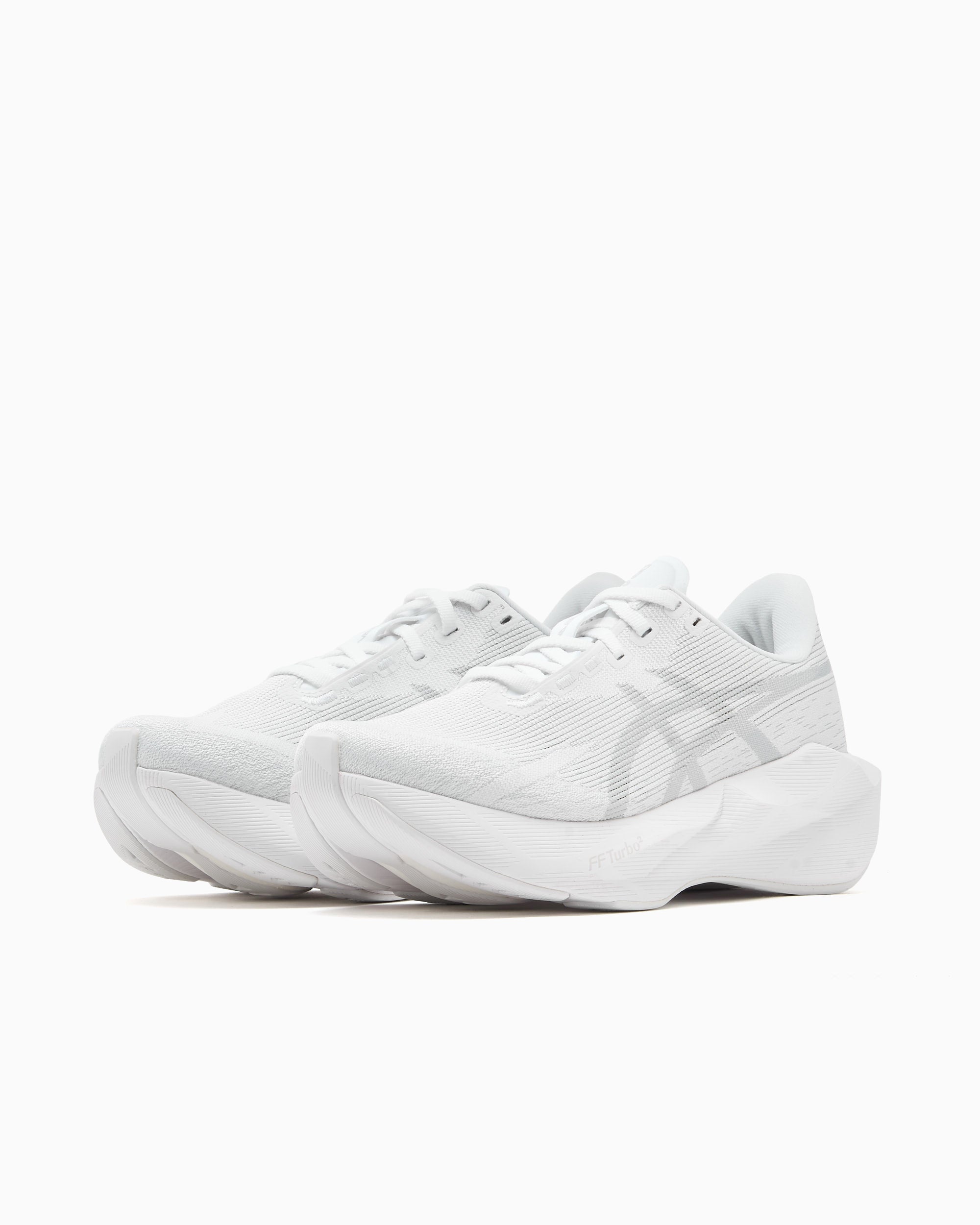 Sneakers ASICS Women's Novablast 6 - 1012C008-100