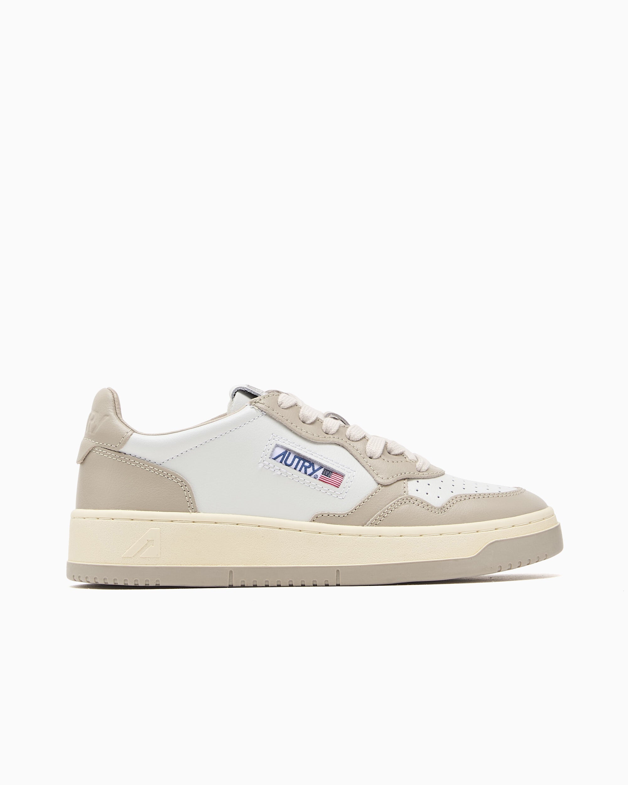 Sneakers Autry Women's Medalist Low Leather - AULWWB67