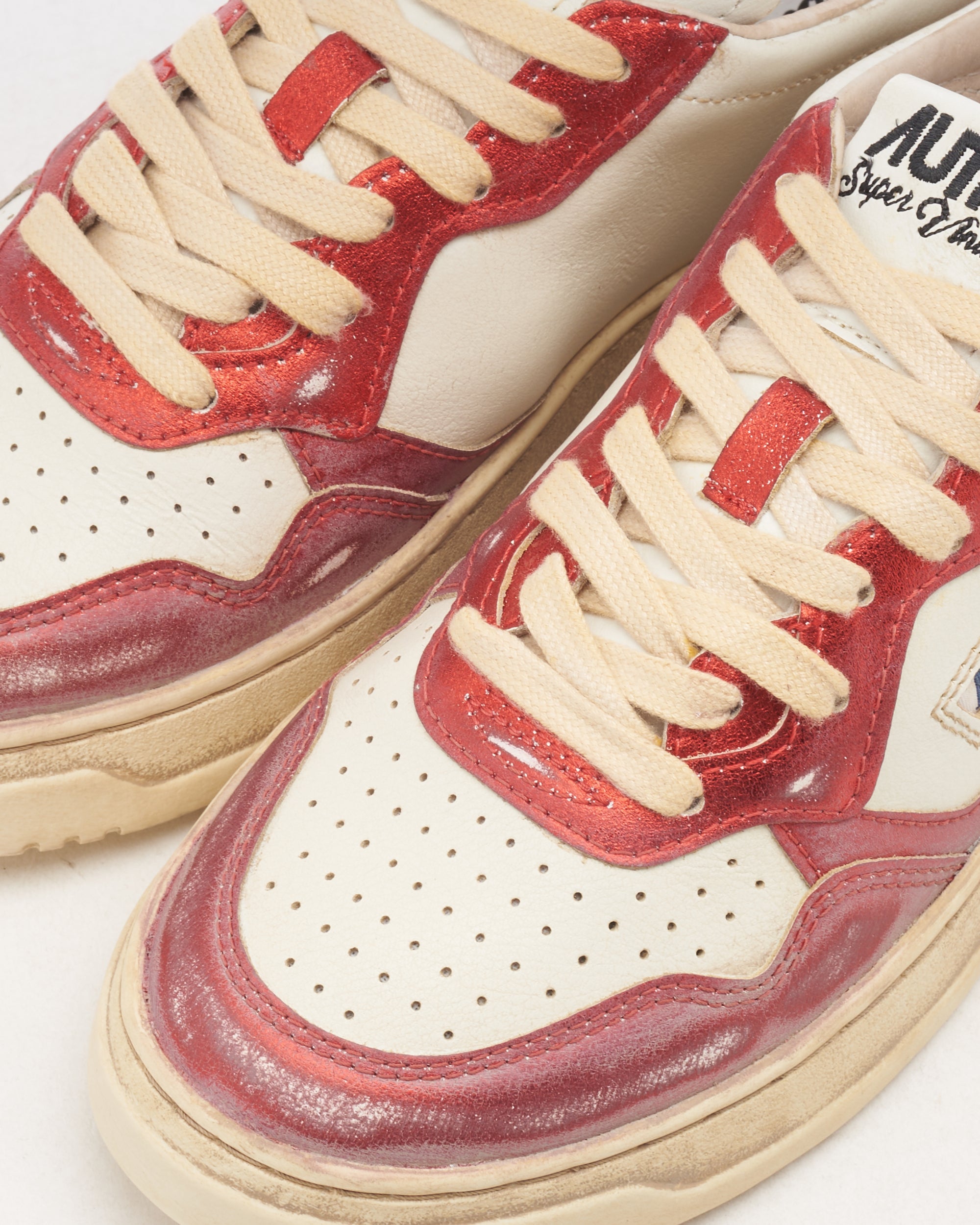 Sneakers Autry Women's Medalist Low Super Vintage - AVLWMT01