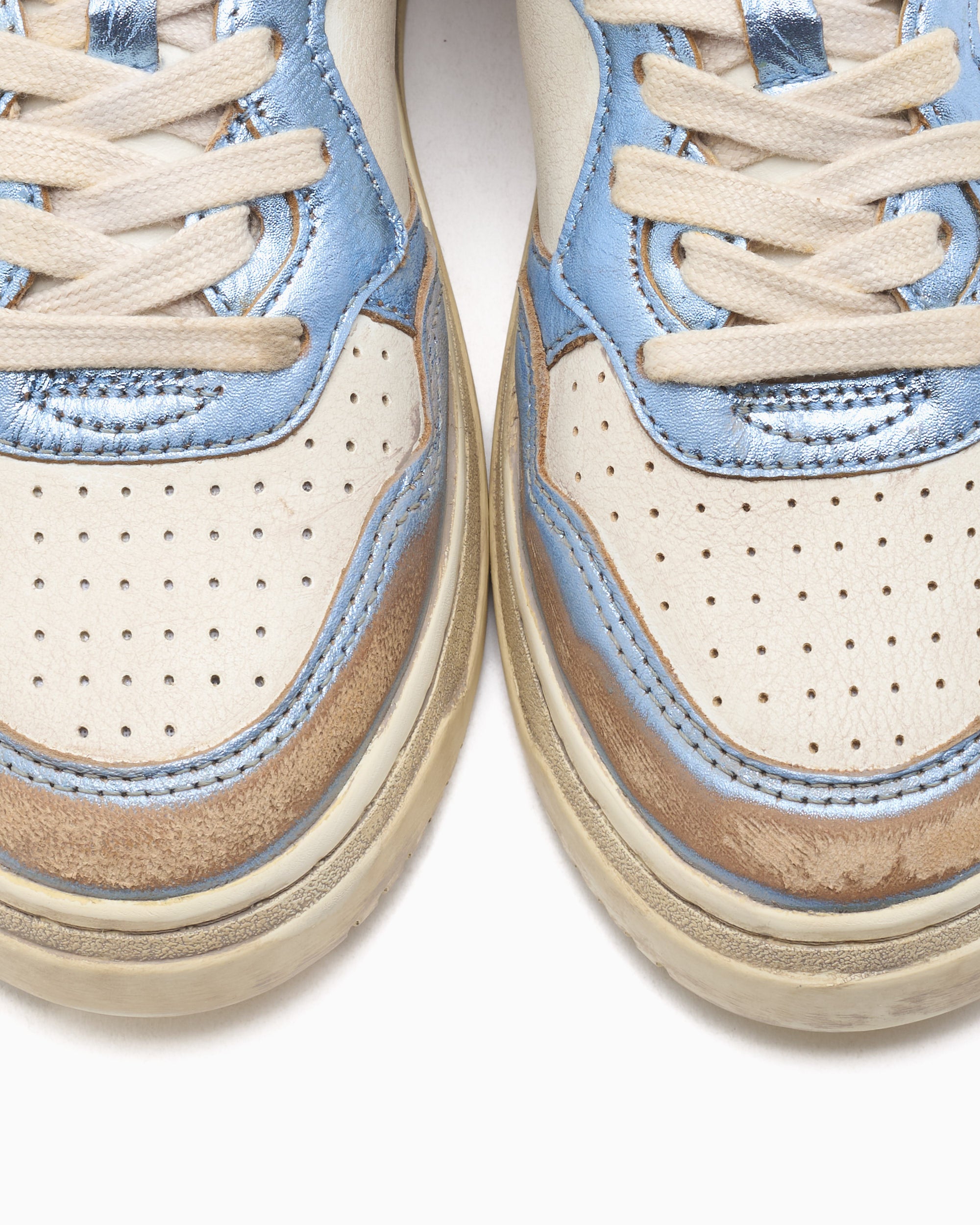 Sneakers Autry Women's Medalist Low Super Vintage - AVLWMT12