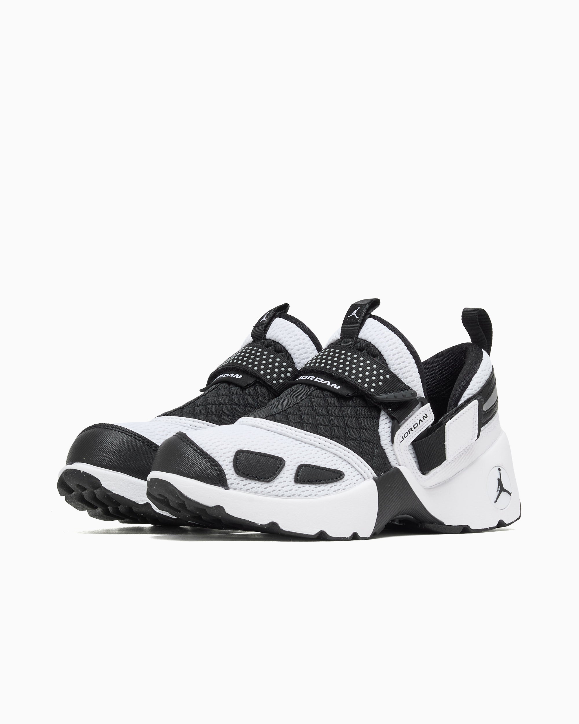 Sneakers Jordan Women's Trunner LX - HQ2164-100