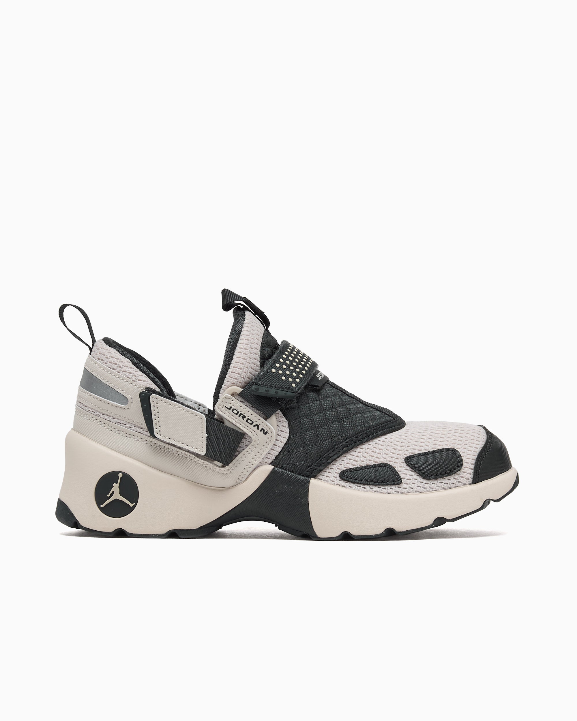 Sneakers Jordan Women's Trunner LX - HQ2164-102
