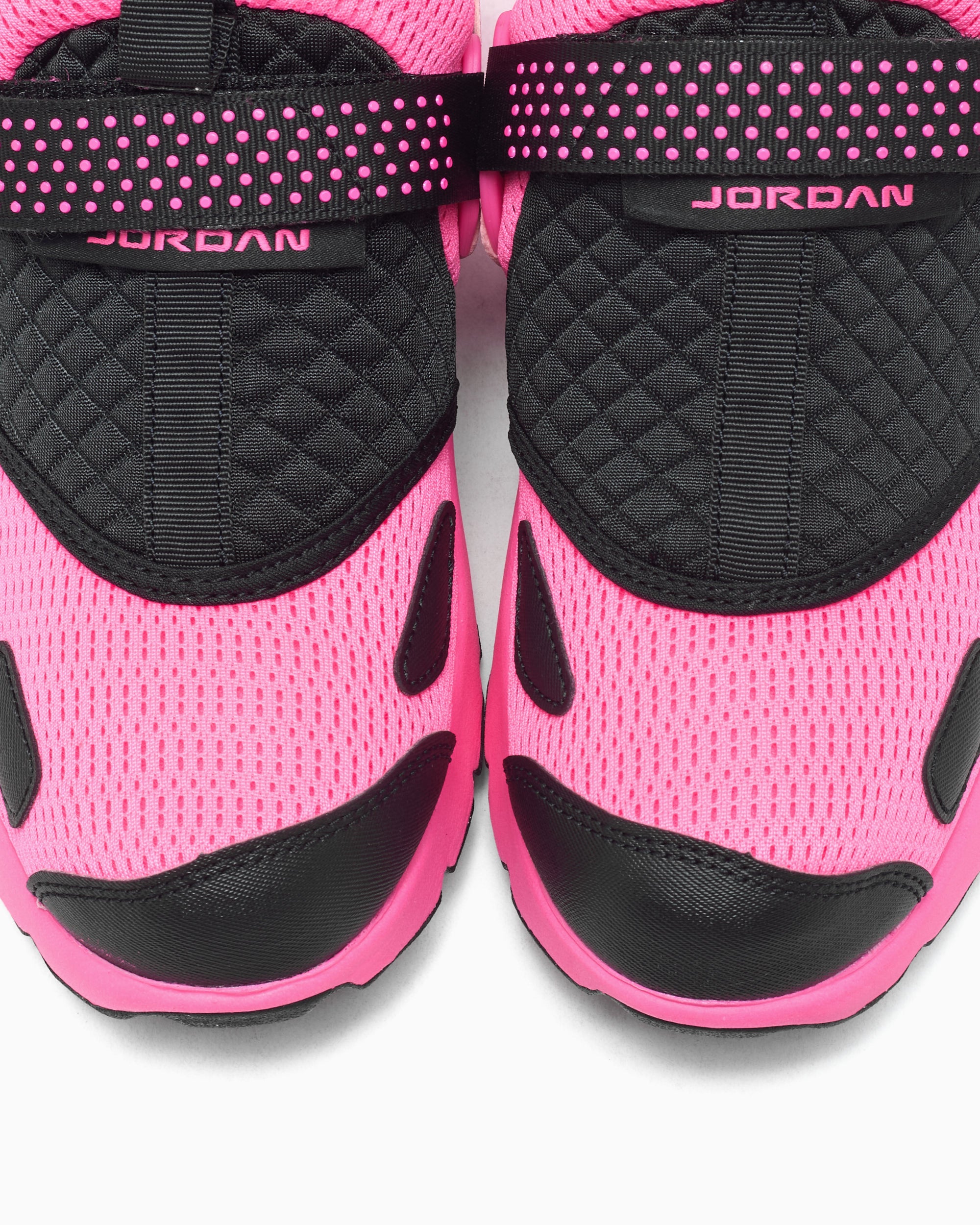 Sneakers Jordan Women's Trunner LX - HQ2164-600