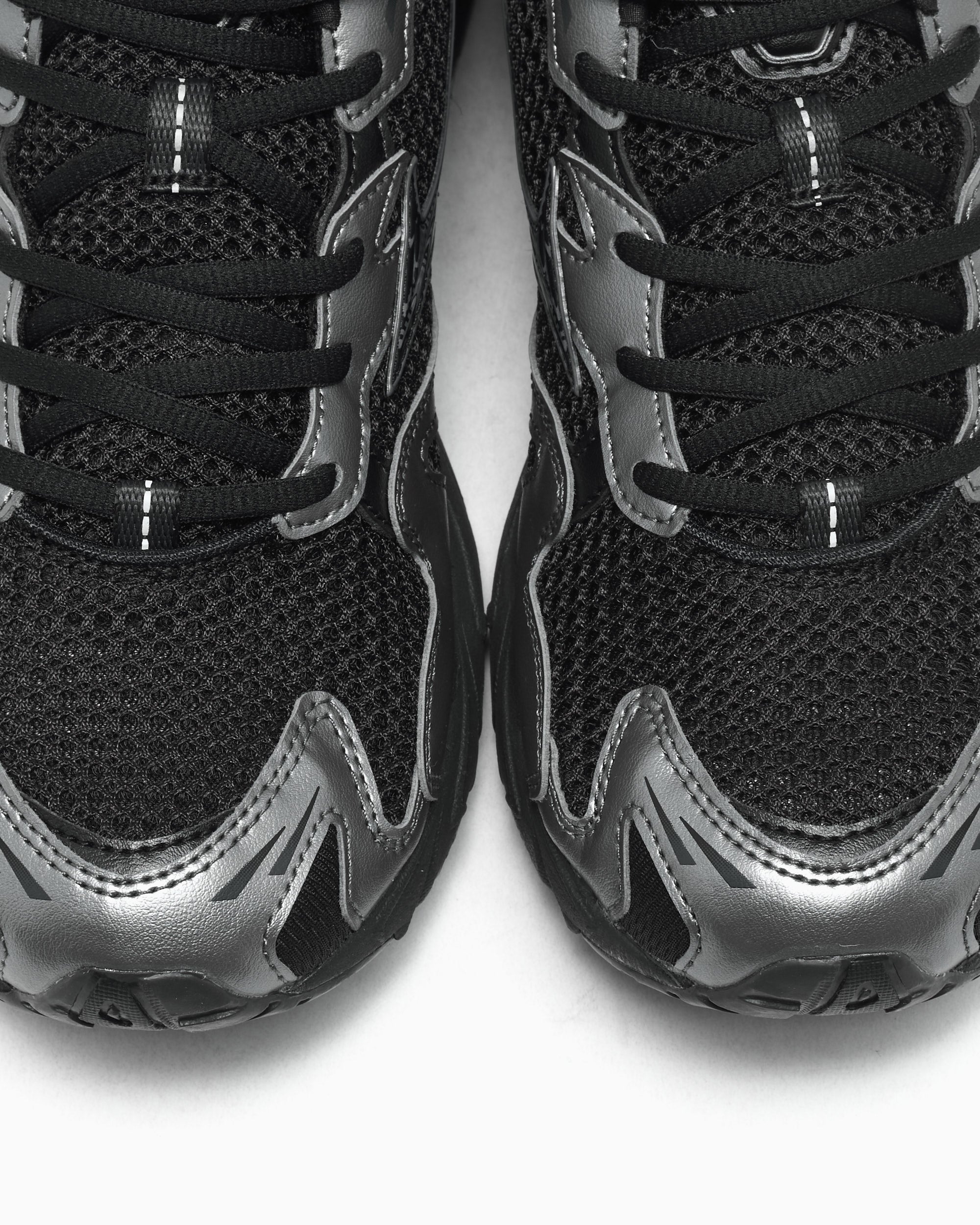 Sneakers Mizuno Wave Rider 10 - D1GA2616-01