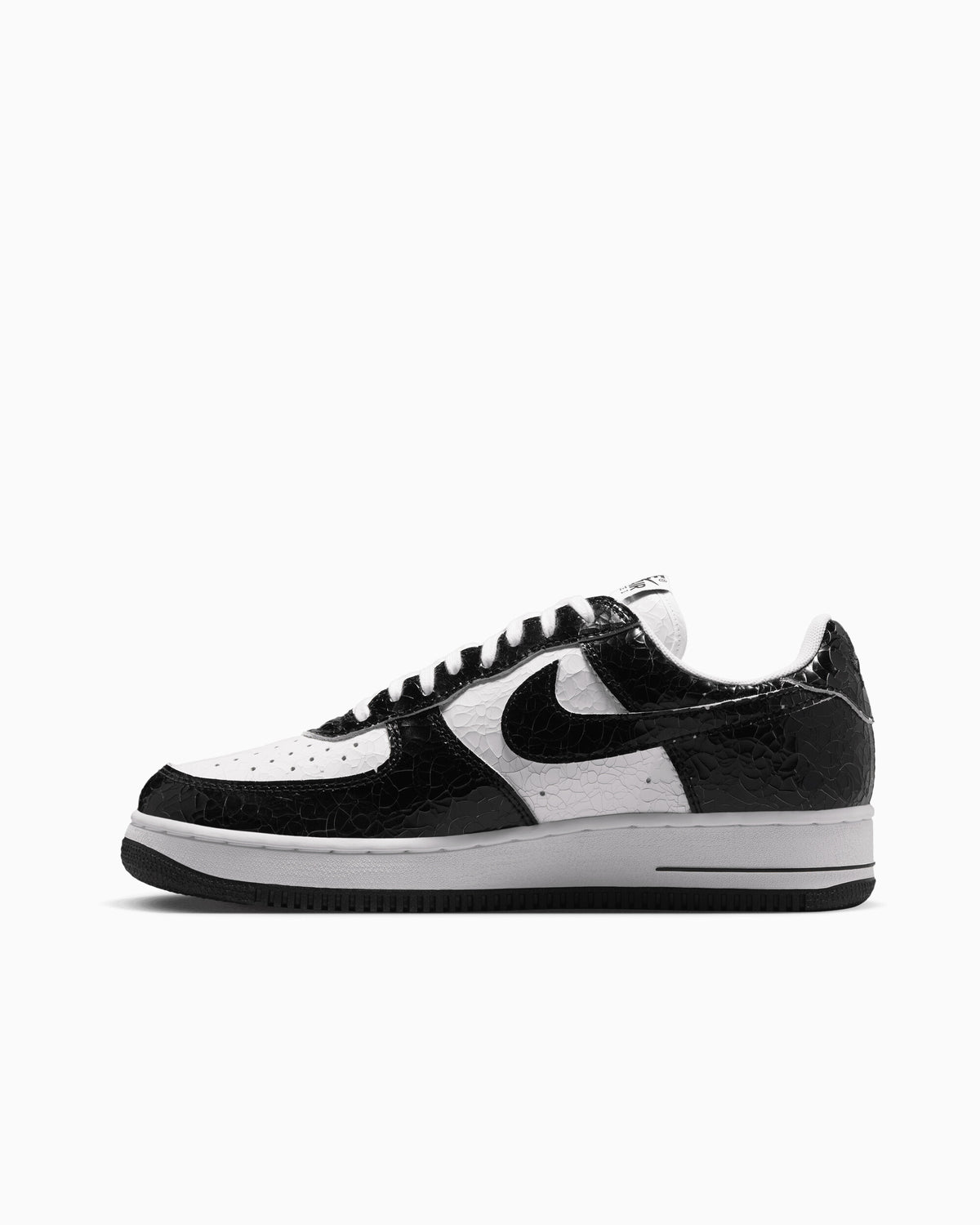 Sneakers Nike Air Force 1 '01 Cracked Patent Leather "Black" - JA0248-001