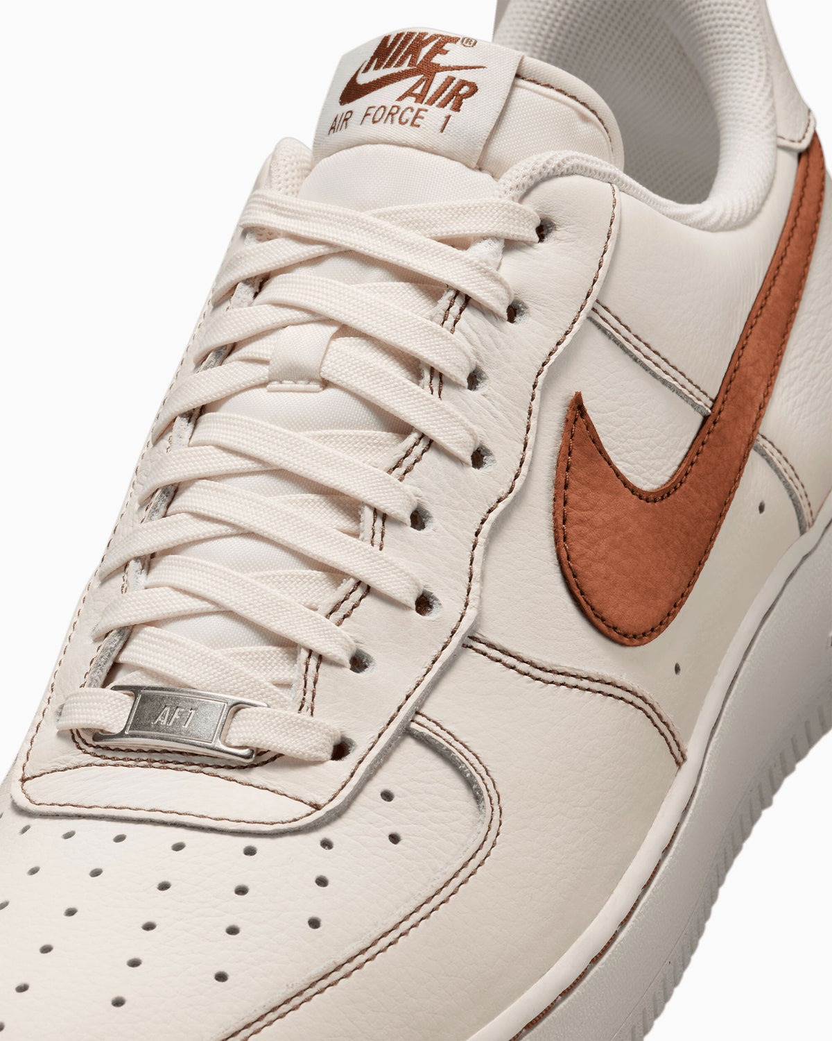 Sneakers Nike Air Force 1 '07 LV8 "Ivory Saddle Brown" - HQ2037-101