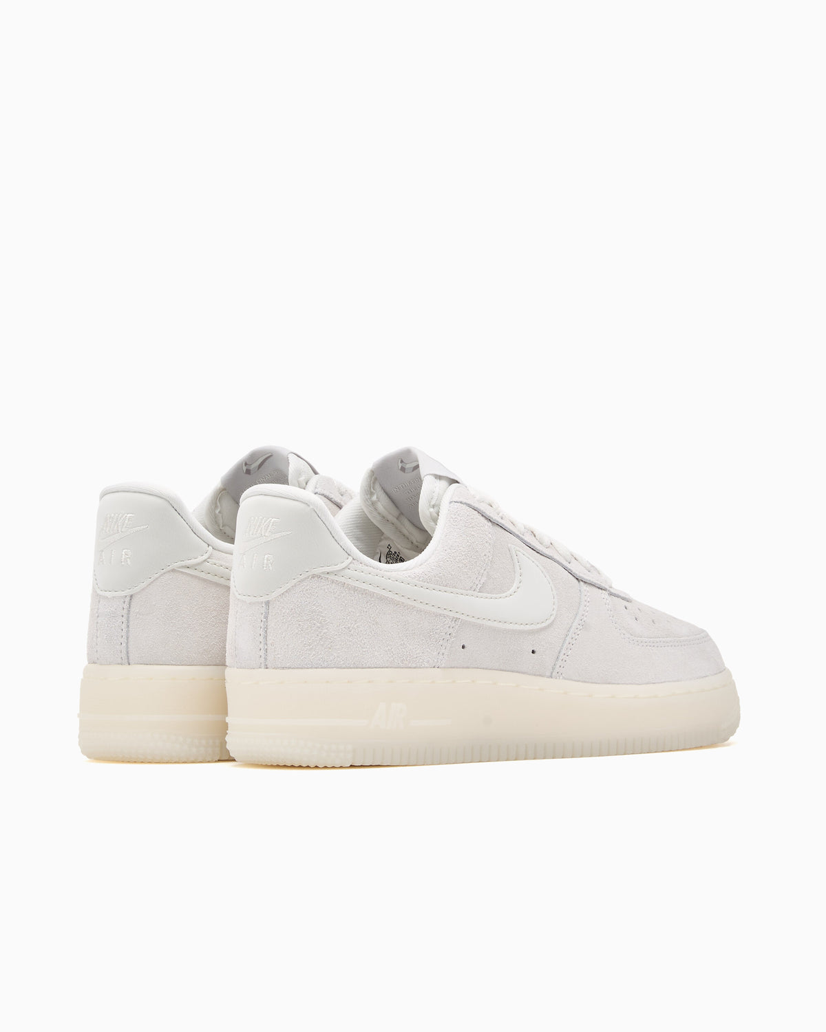 Sneakers Nike Women's Air Force 1 '07 SE "Suede" - IQ0136-100