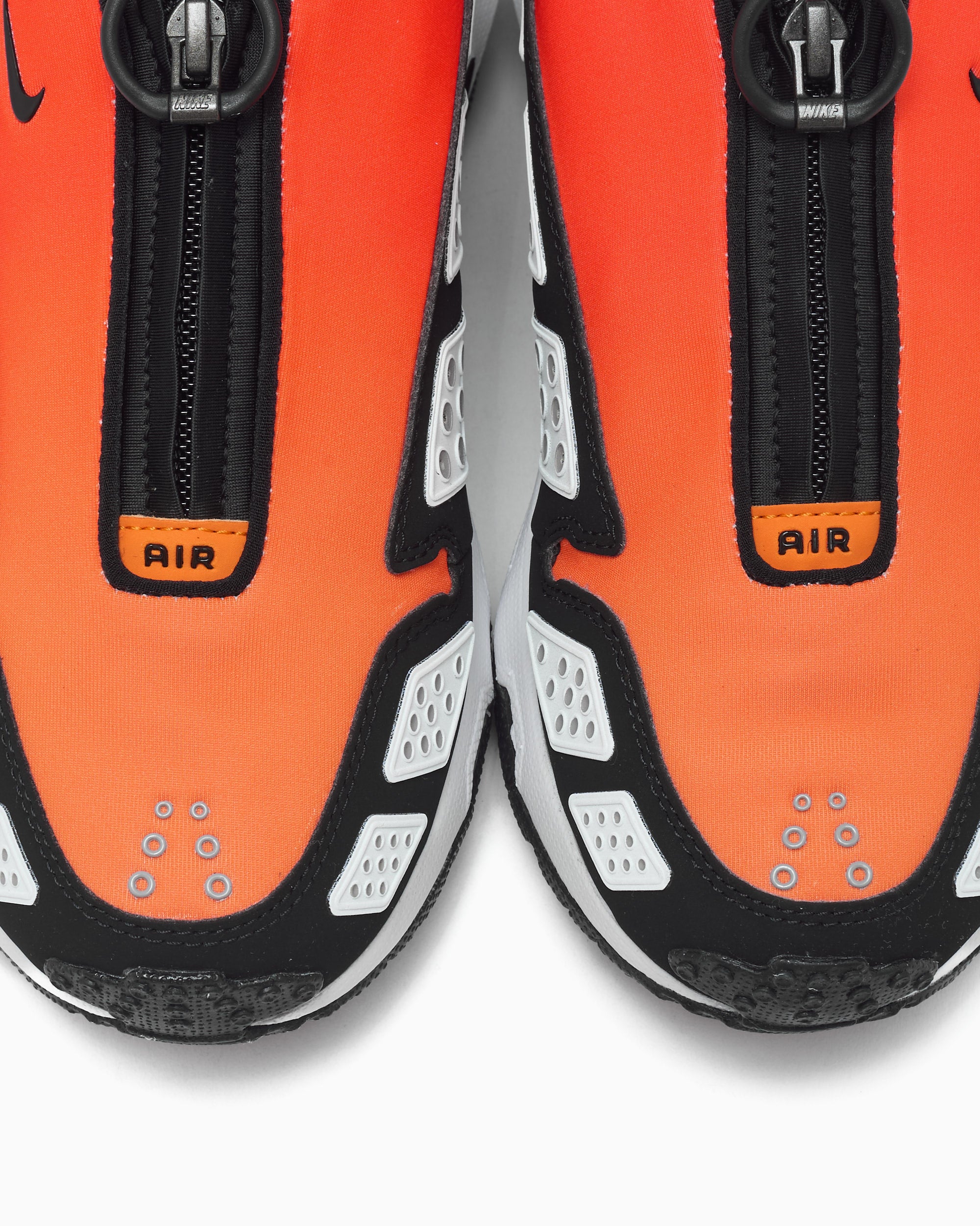 Sneakers Nike Women's Air Max SNDR "Sunset" - HJ8080-600